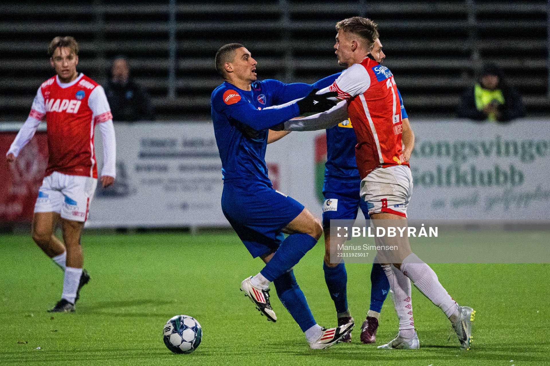 Mohamed Ofkir of Sandefjord and Martin André Sjølstad of