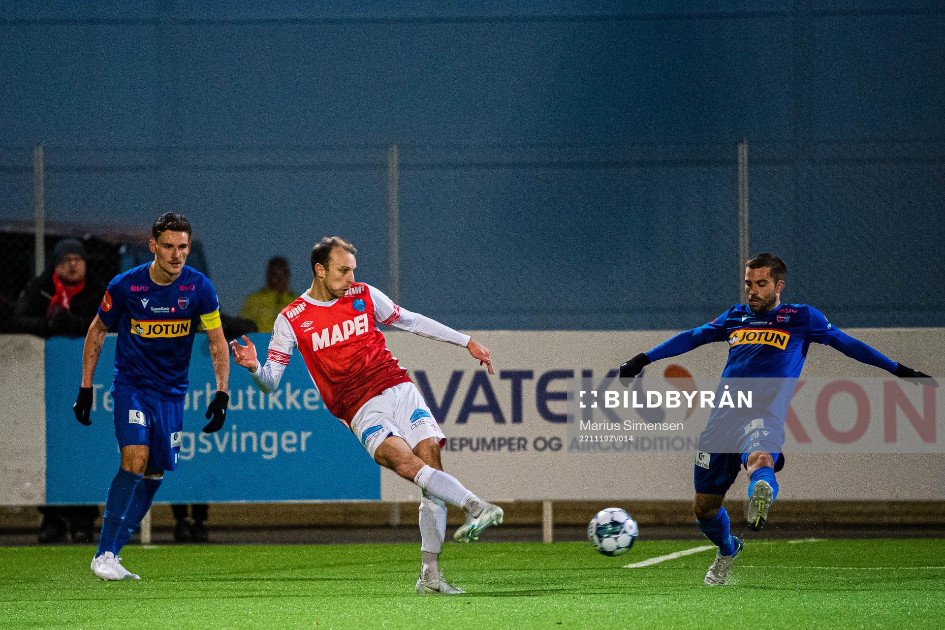 William Albin Kurtovic of Sandefjord, Lars Christian Krogh Gerson of Kongsvinger and Ruben Herraiz Alcaraz of Sandefjord during the Eliteserien playoff football match between Kongsvinger and Sandefjord on November 19, 2022 in Kongsvinger.