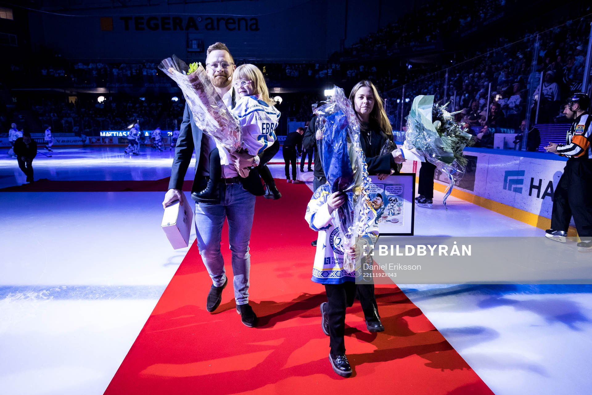 Mattias Ritola och dotter Ebba och fru Josefin och dotter