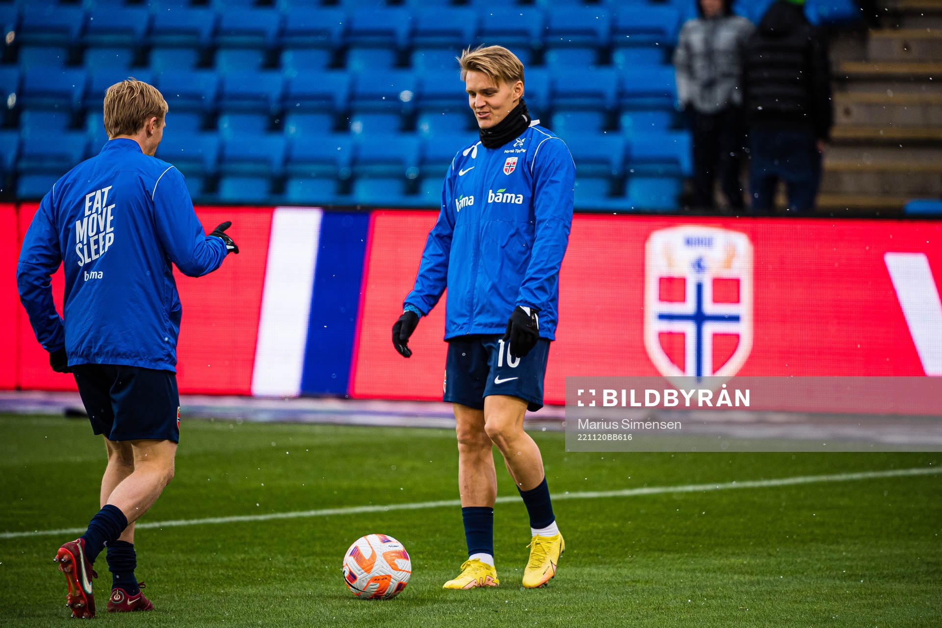 Martin Ødegaard of Norway warms up