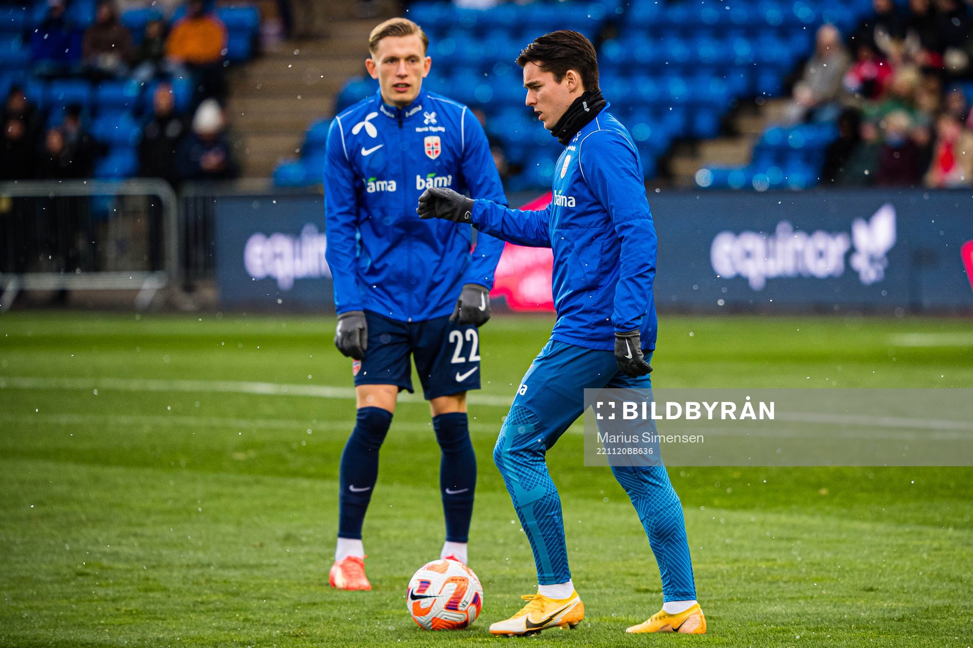 Hugo Vetlesen of Norway warms up