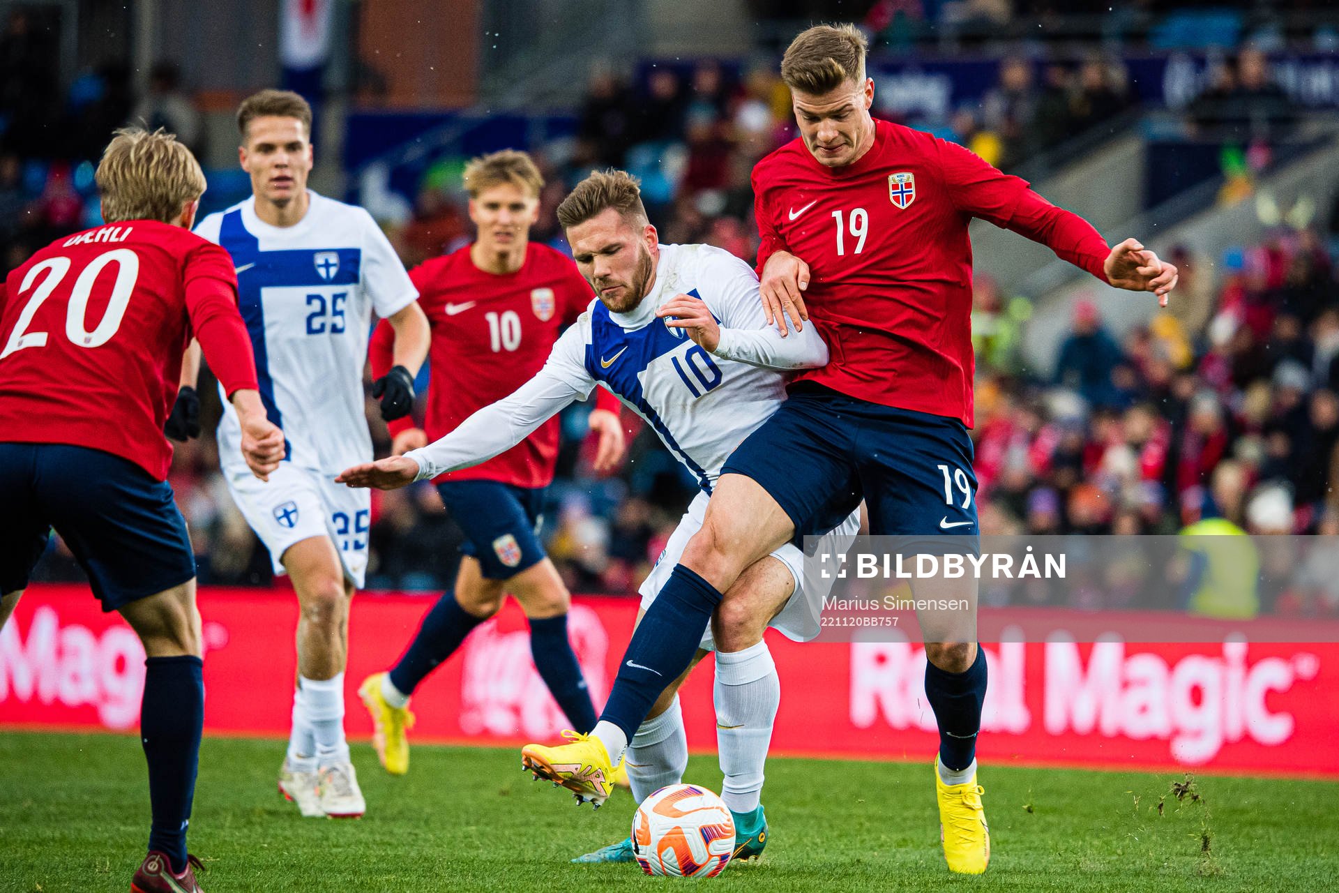 Benjamin Källman of Finland and Alexander Sørloth of