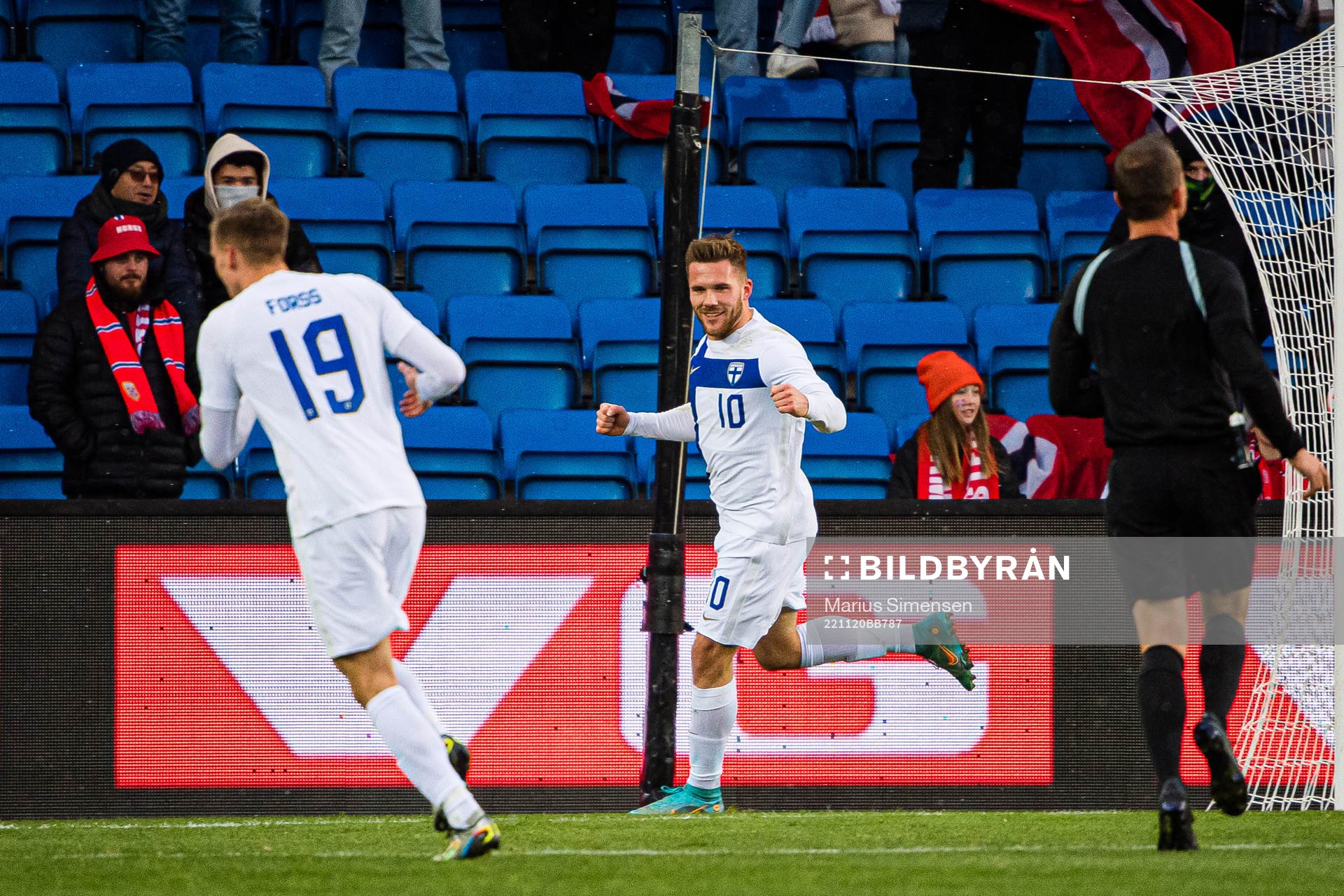 Benjamin Källman of Finland celebrates