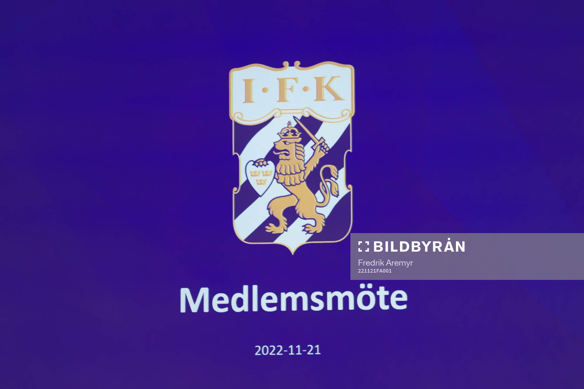 IFK Göteborgs klubbmärke under ett medlemsmöte den 21 november 2022 i Göteborg. 