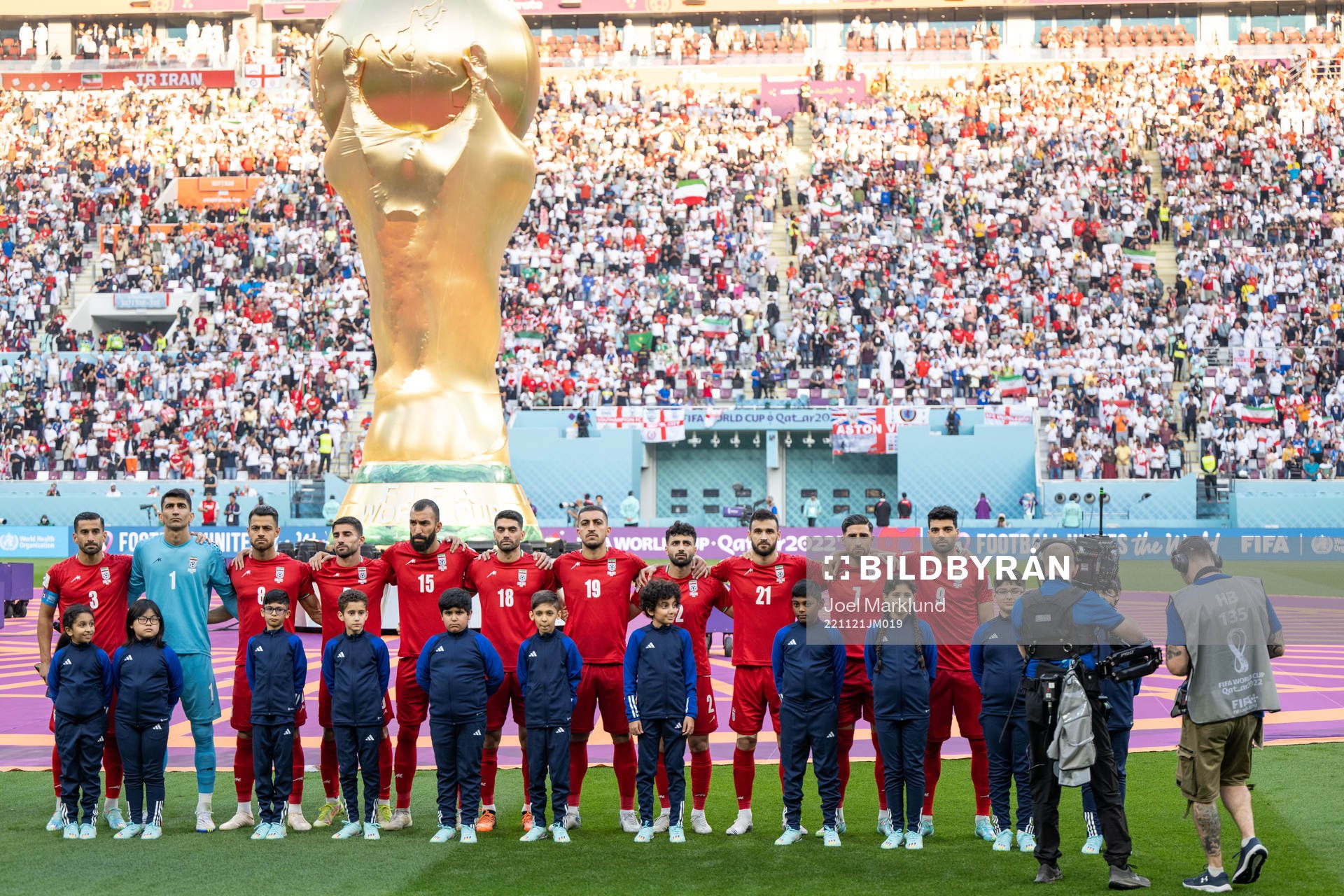 Players of Iran choose not to sing