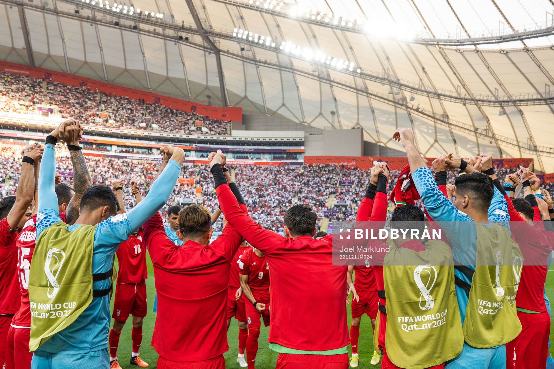 Players of Iran pray