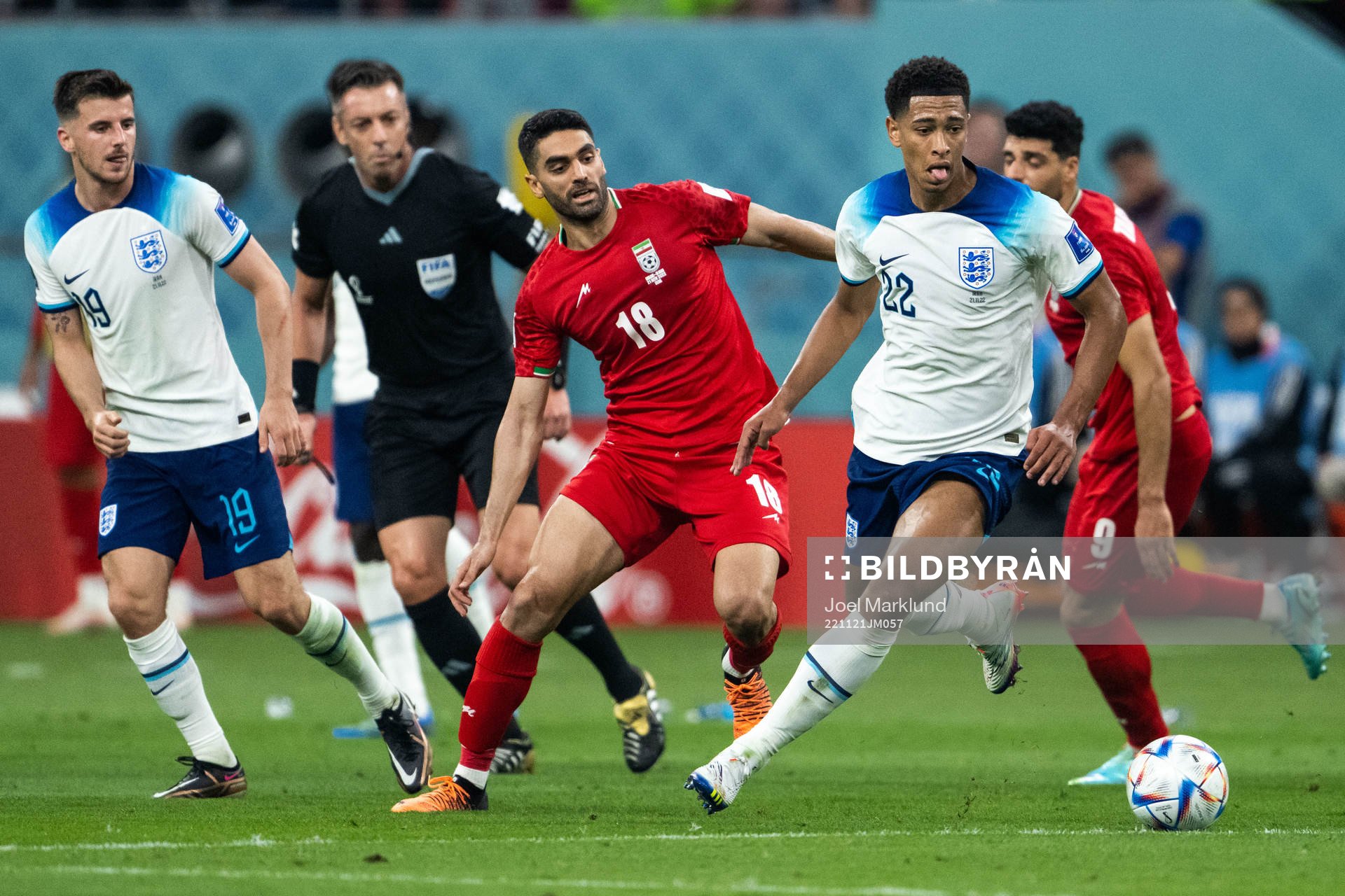 Mason Mount and Jude Bellingham of England and Ali Karimi