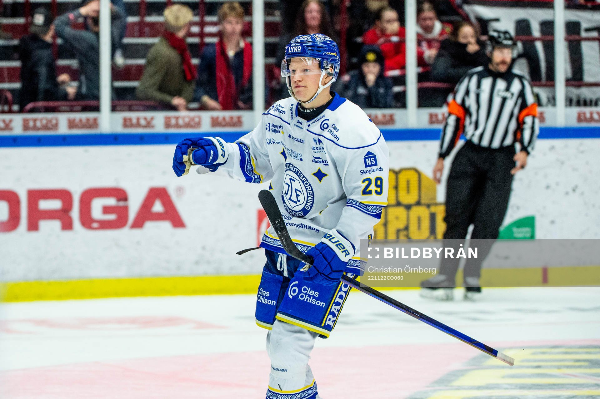 Leksands Emil Heineman jublar avgörande straffen