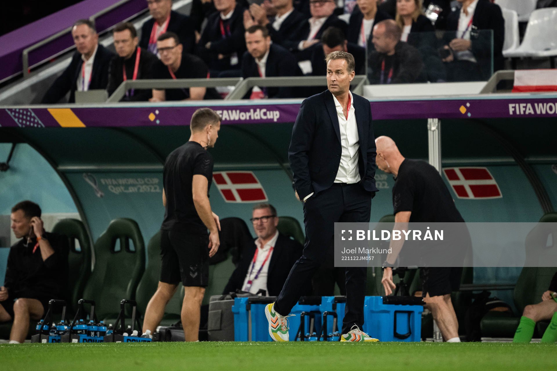 head coach Kasper Hjulmand of Denmark