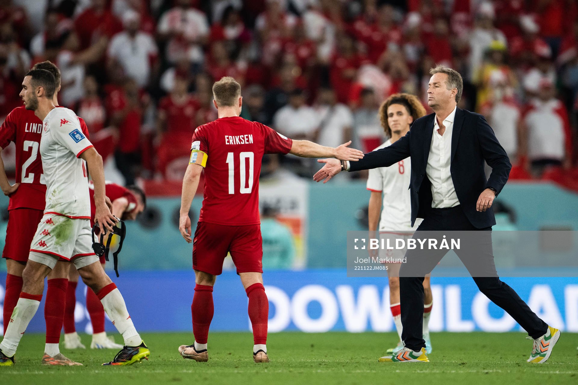 Christian Eriksen and head coach Kasper Hjulmand of Denmark