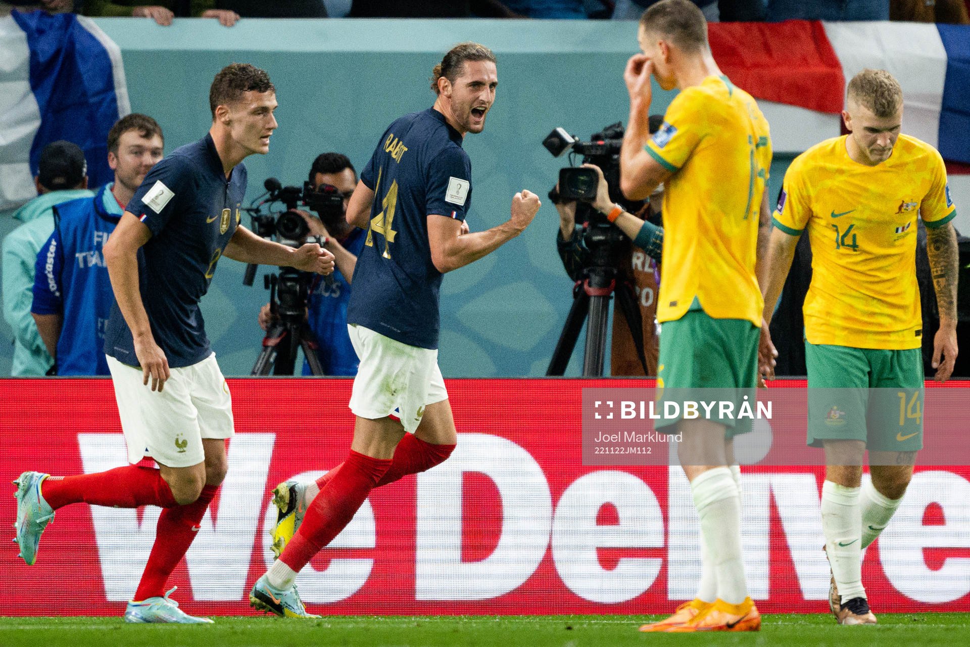Adrien Rabiot of France celebrates the 1-1 goal