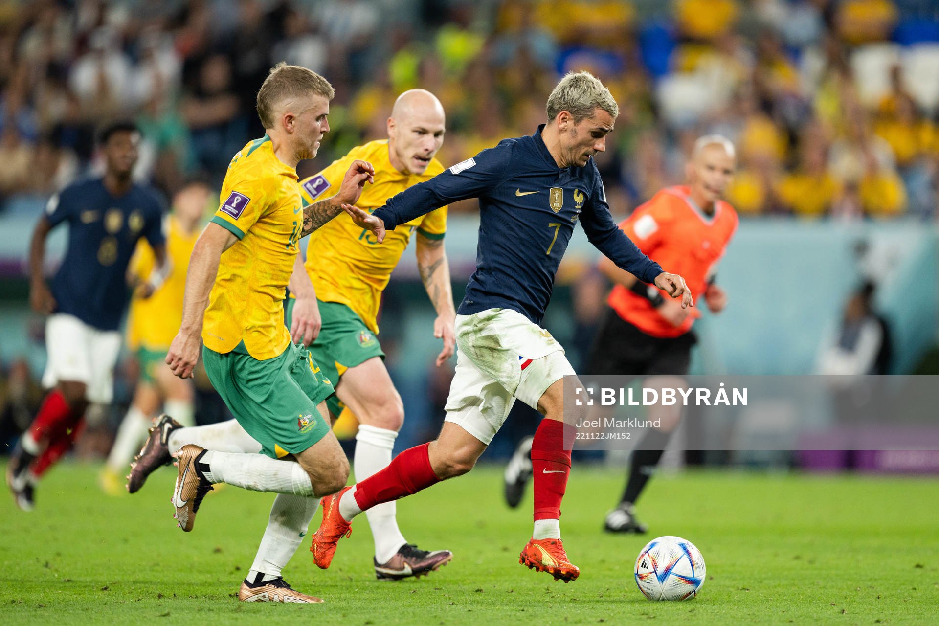 Riley McGree and Aaron Mooy of Australia agasitn Antoine