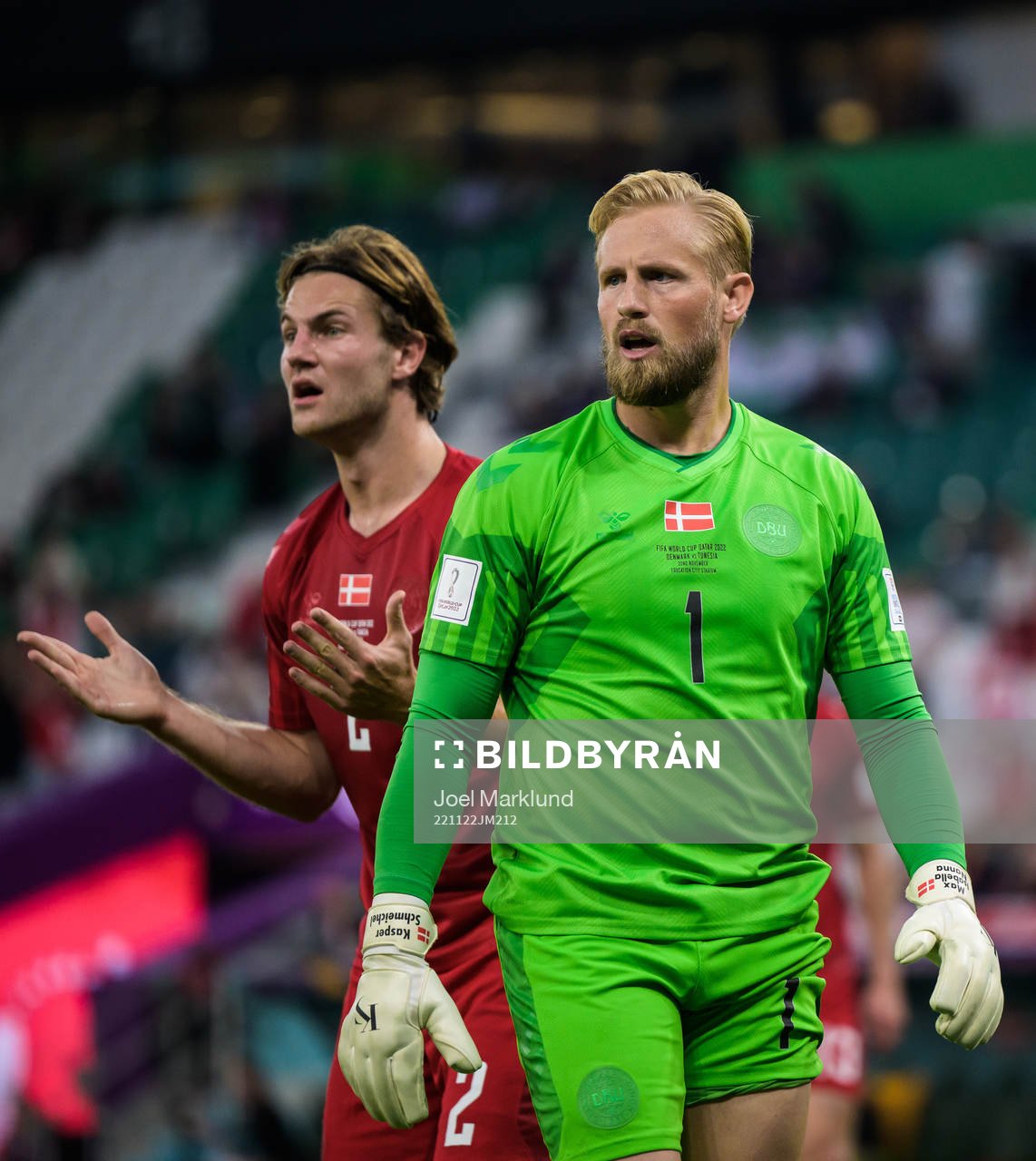 Joachim Andersen and goalkeeper Kasper Schmeichel of