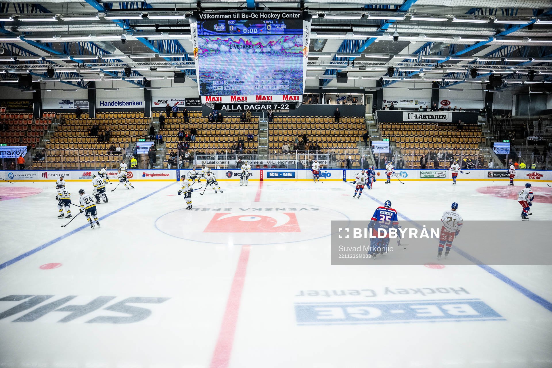 Spelarna värmer upp