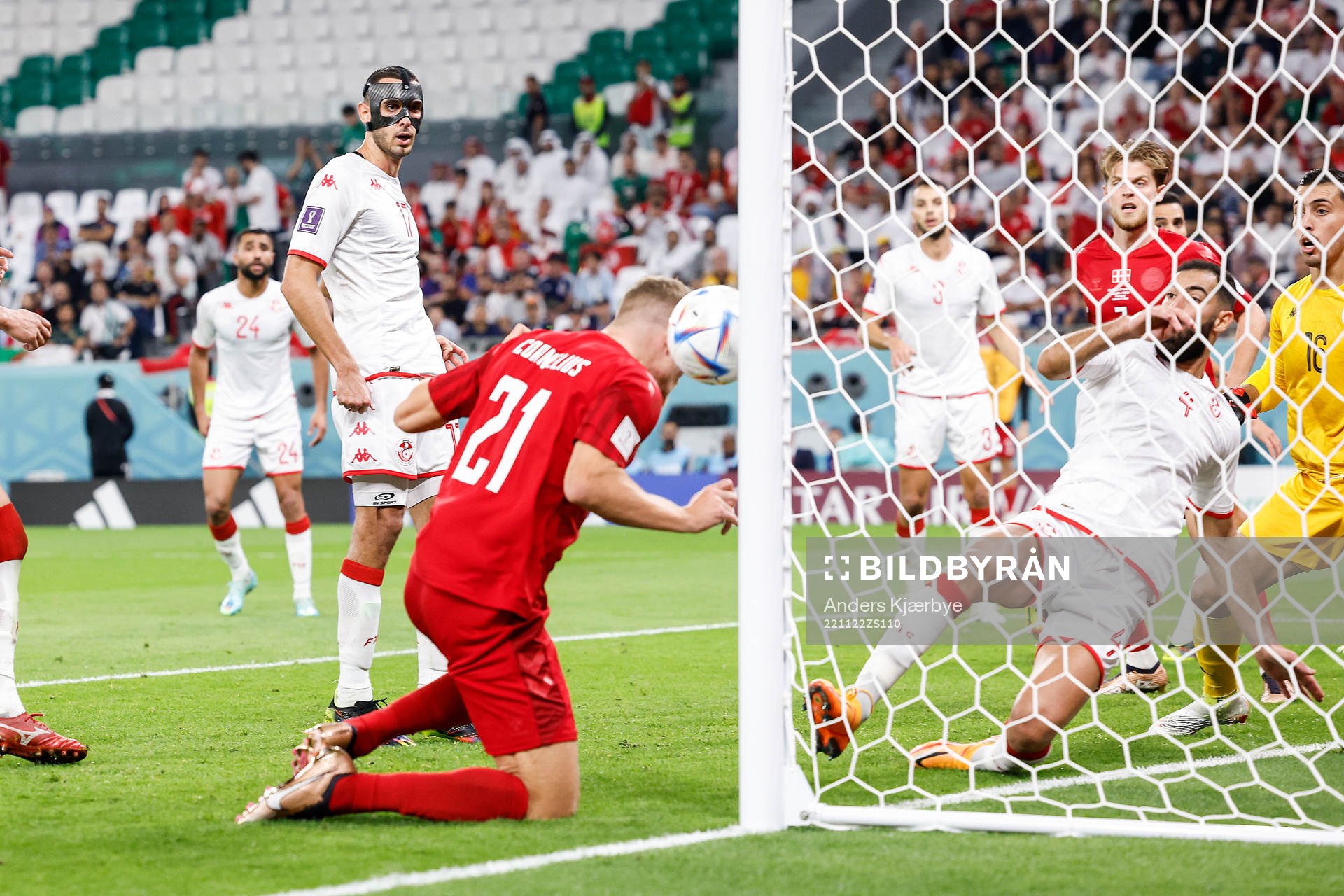 [DK=20221122: Andreas Cornelius, Danmark, misbruger en stor