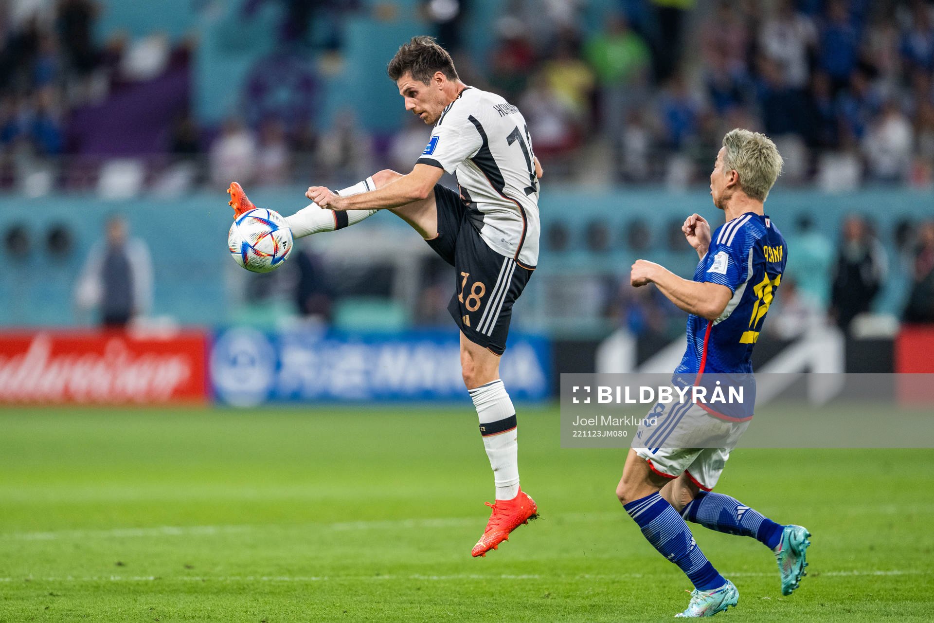 Jonas Hofmann of Germany and Takuma Asano of Japan