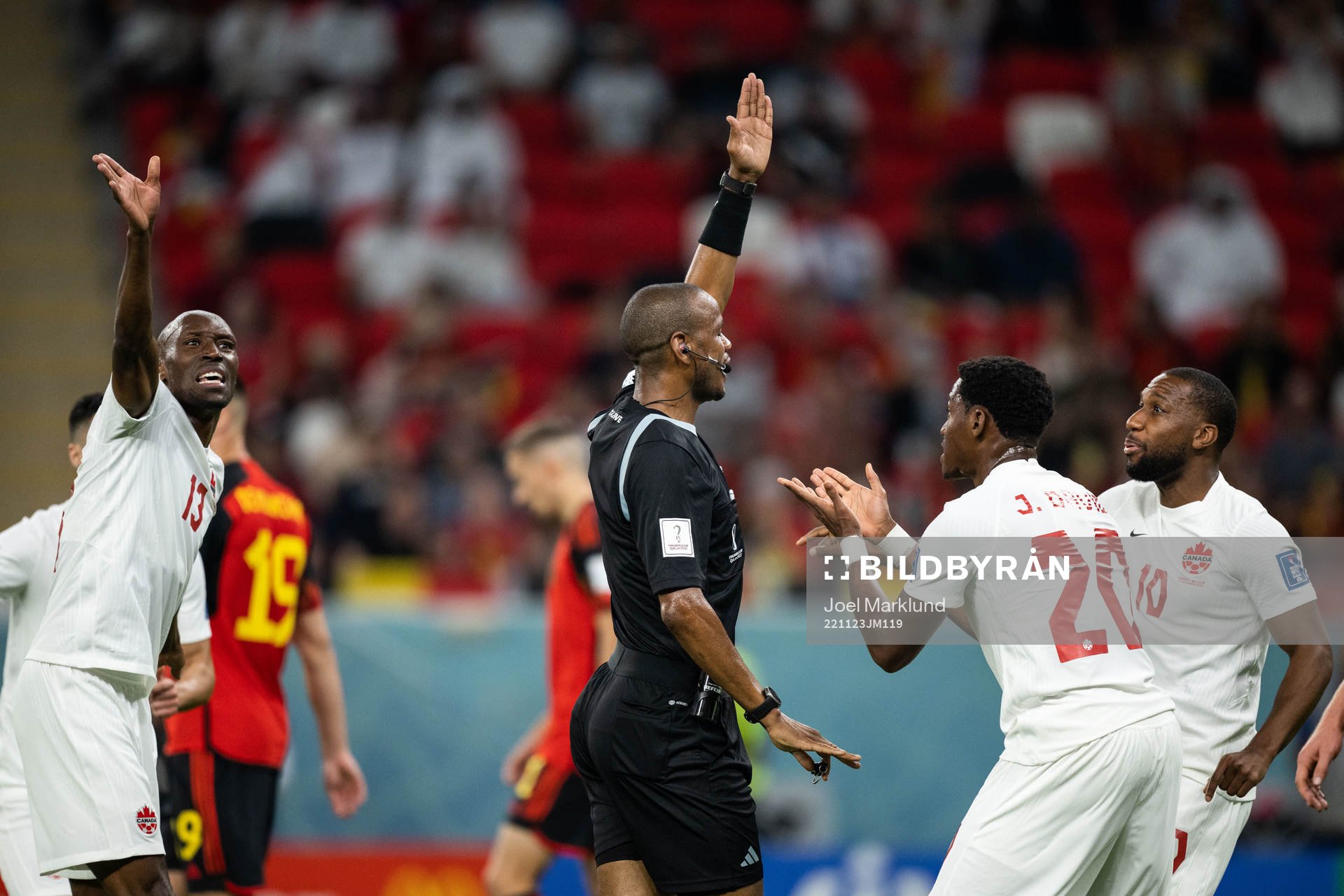 Atiba Hutchinson, Jonathan David Junior Hoilett of Canada