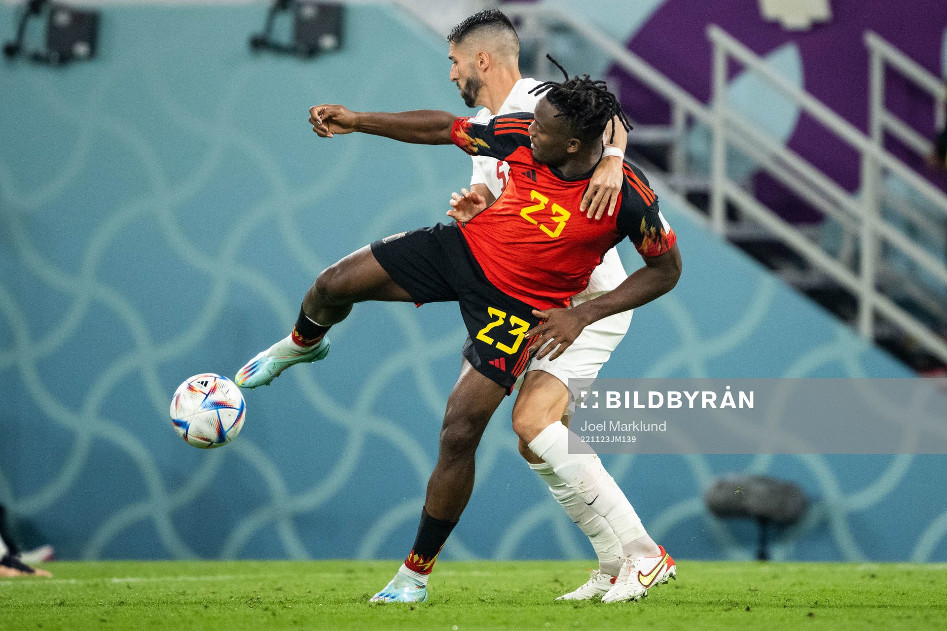 Michy Batshuayi of Belgium and Steven Vitoria of Canada