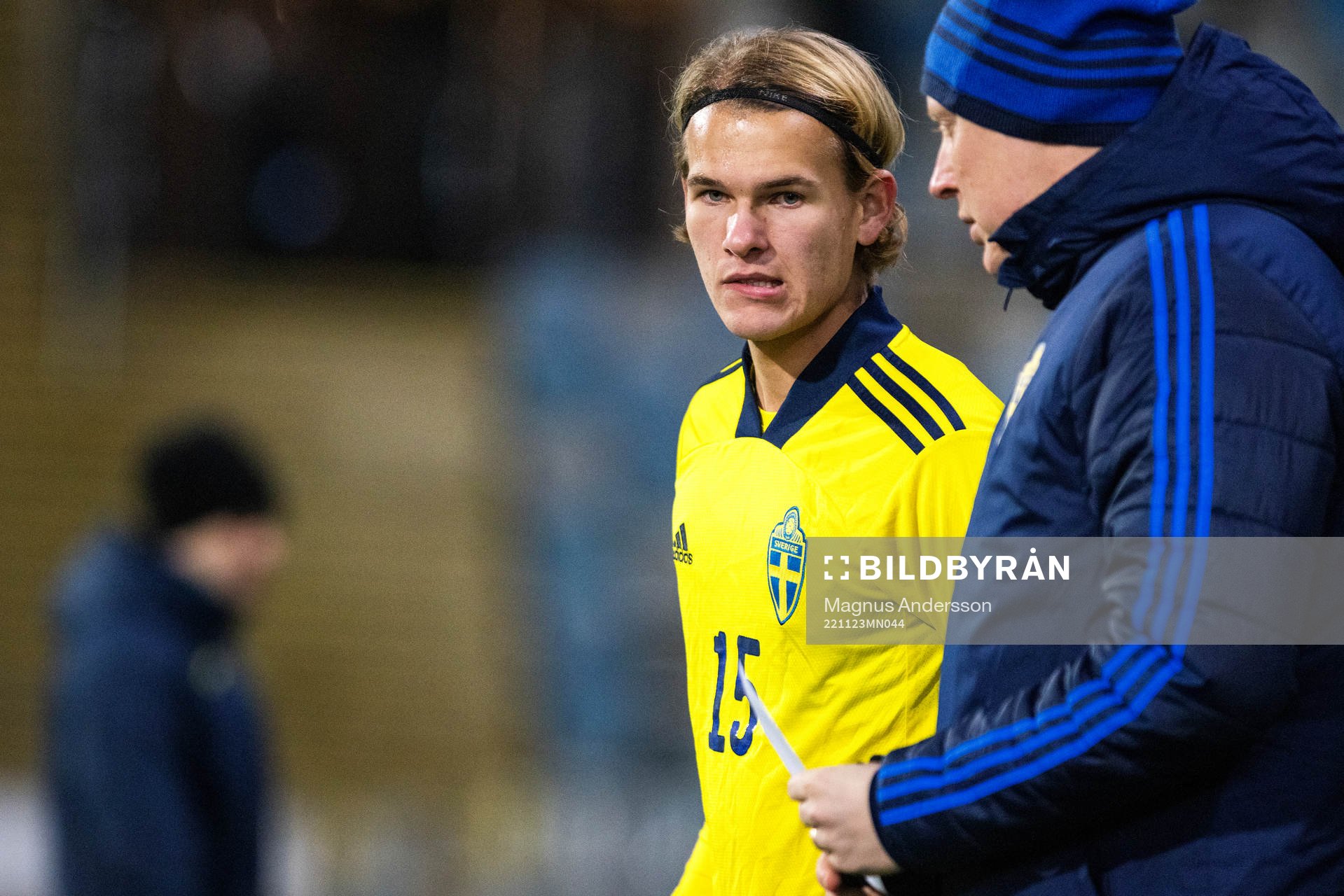Sveriges Markus Karlsson under EM-kvalmatchen P-18 mellan Sverige och Ukraina den 23 november 2022 i Norrköping. 