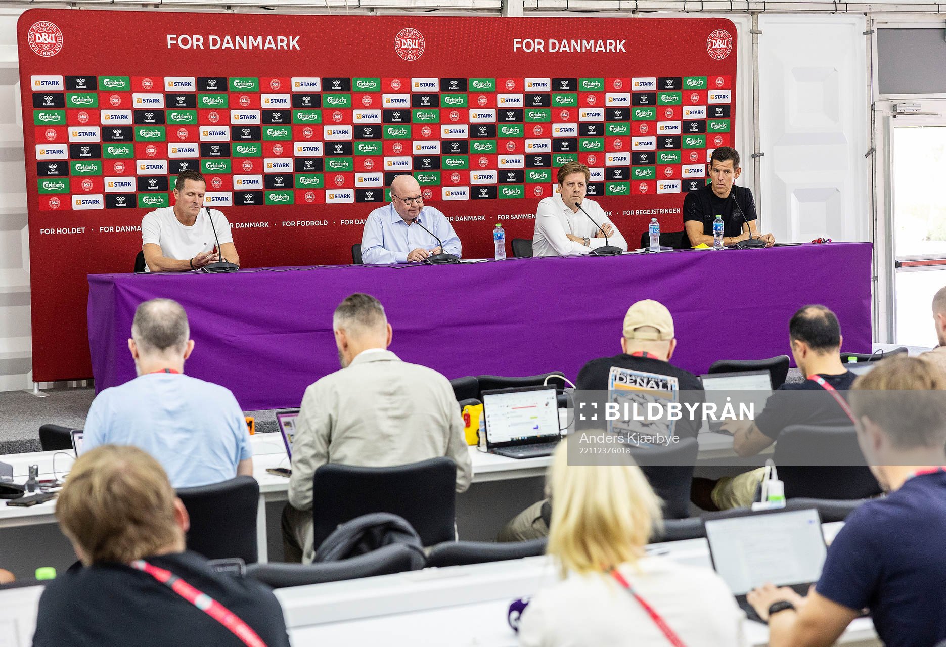 [DK=20221123: Pressemøde i Doha, Qatar - Peter Møller,