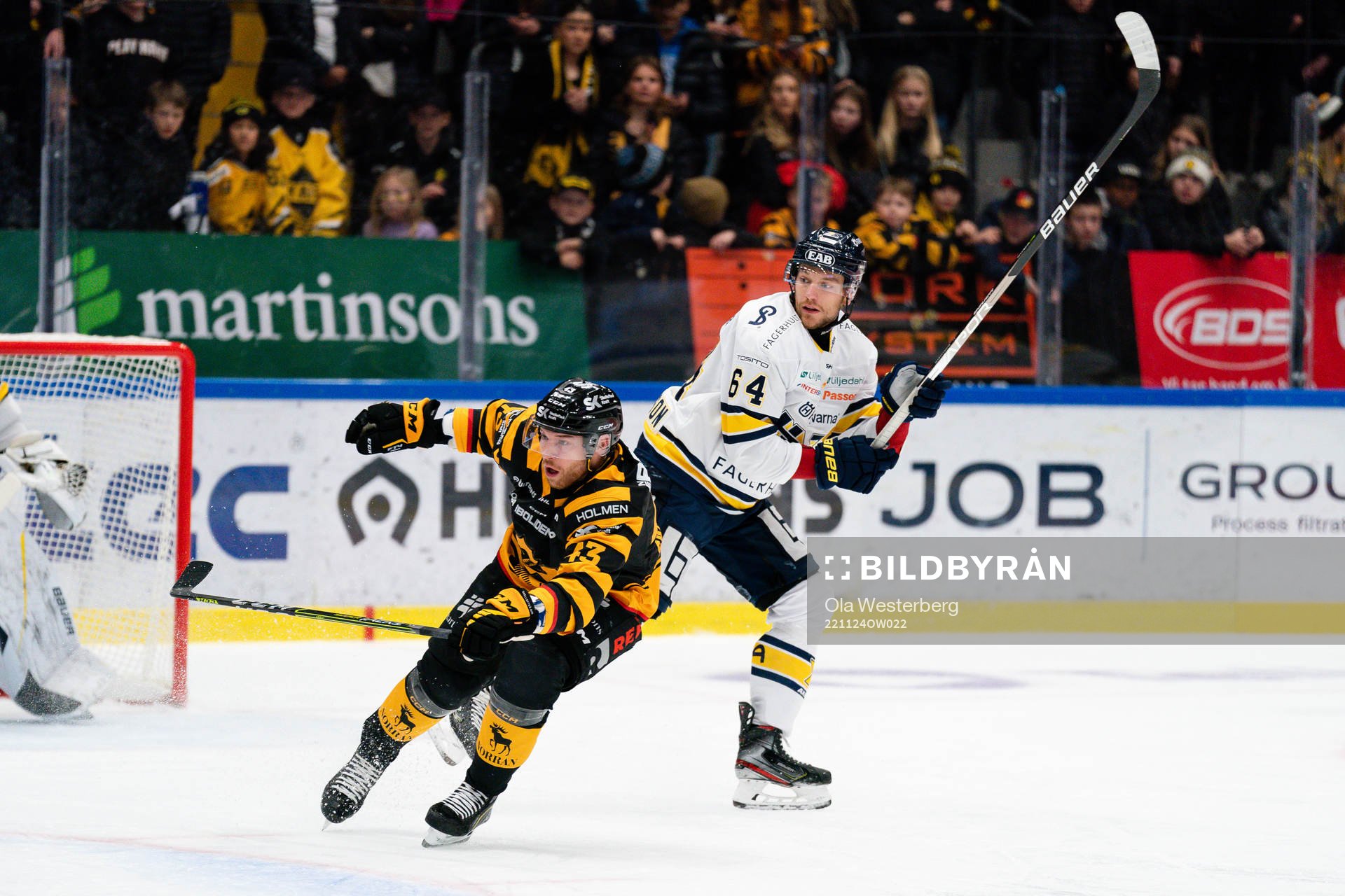 Skellefteås Filip Sandberg och HV71s Eric Martinsson