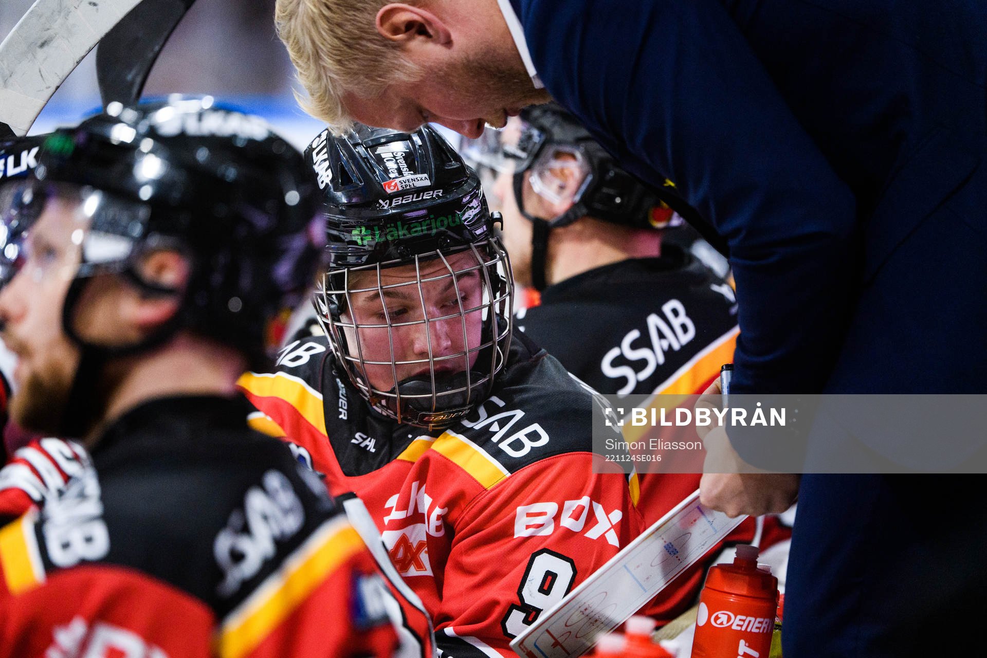 Luleås Isac Hedqvist och assisterande tränare Antti