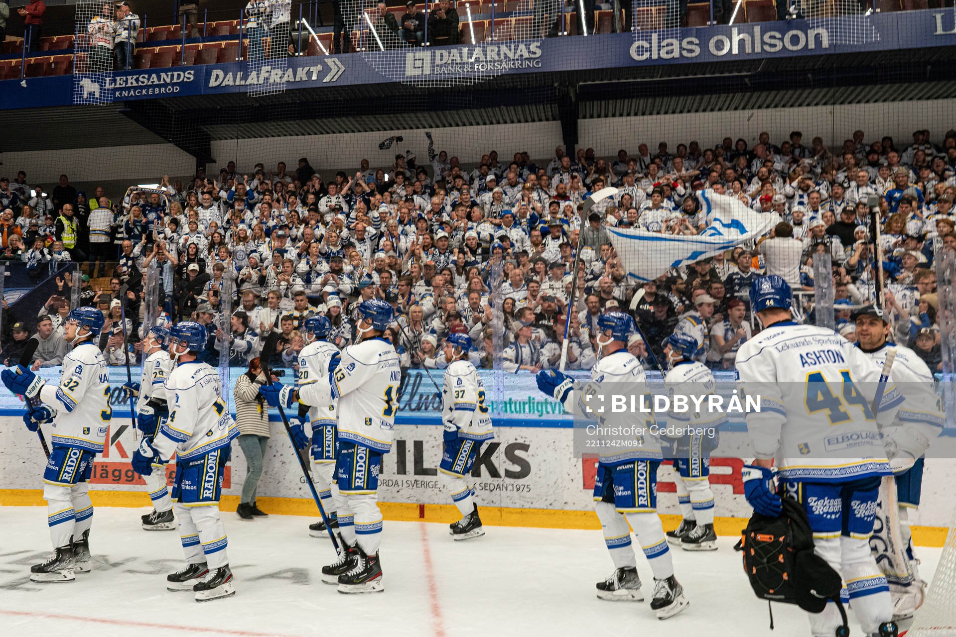 Leksands spelare jublar