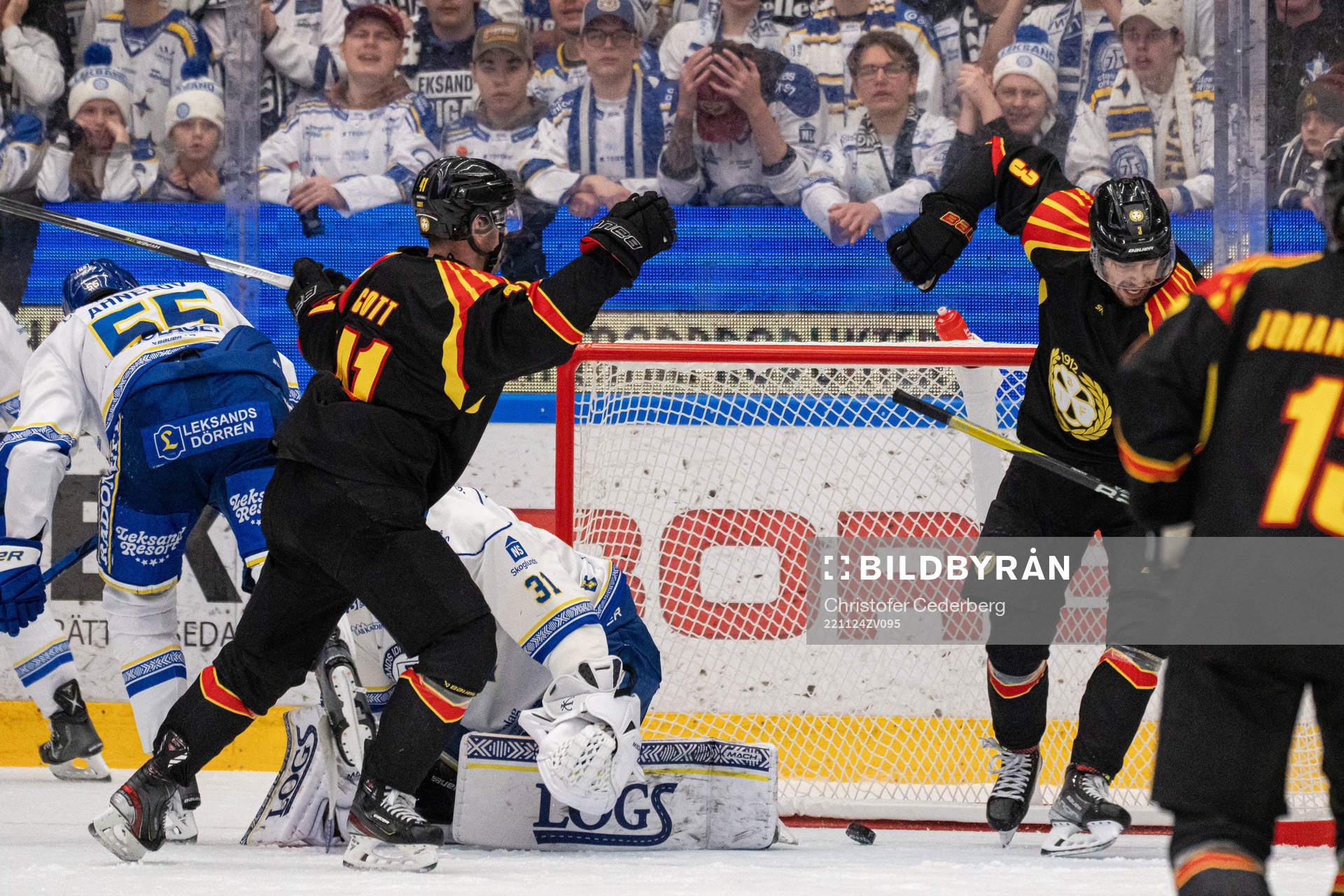 Brynäs Niklas Friman och Greg Scott jublar