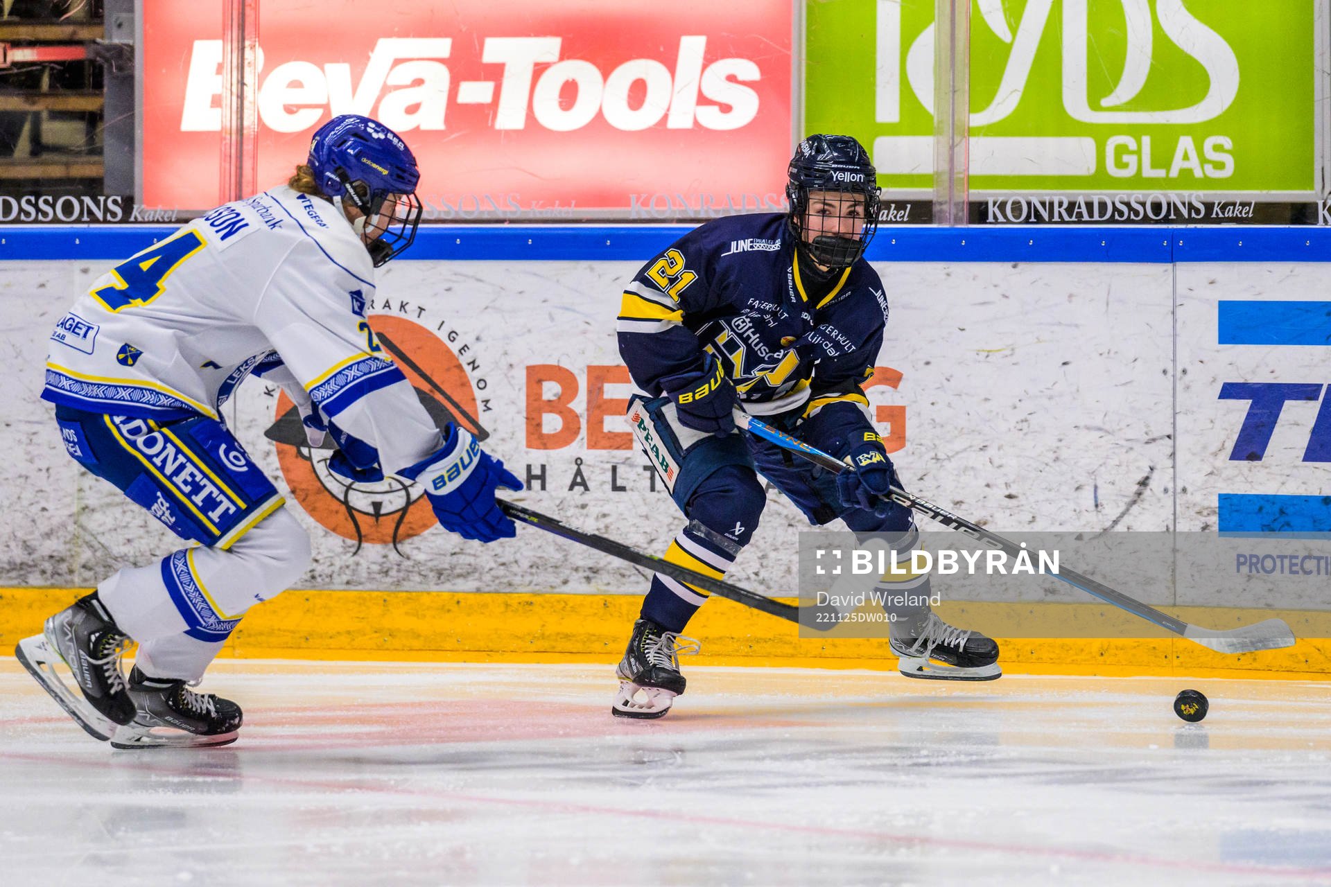 Leksands Ida Karlsson och HV71s Emma Rehn