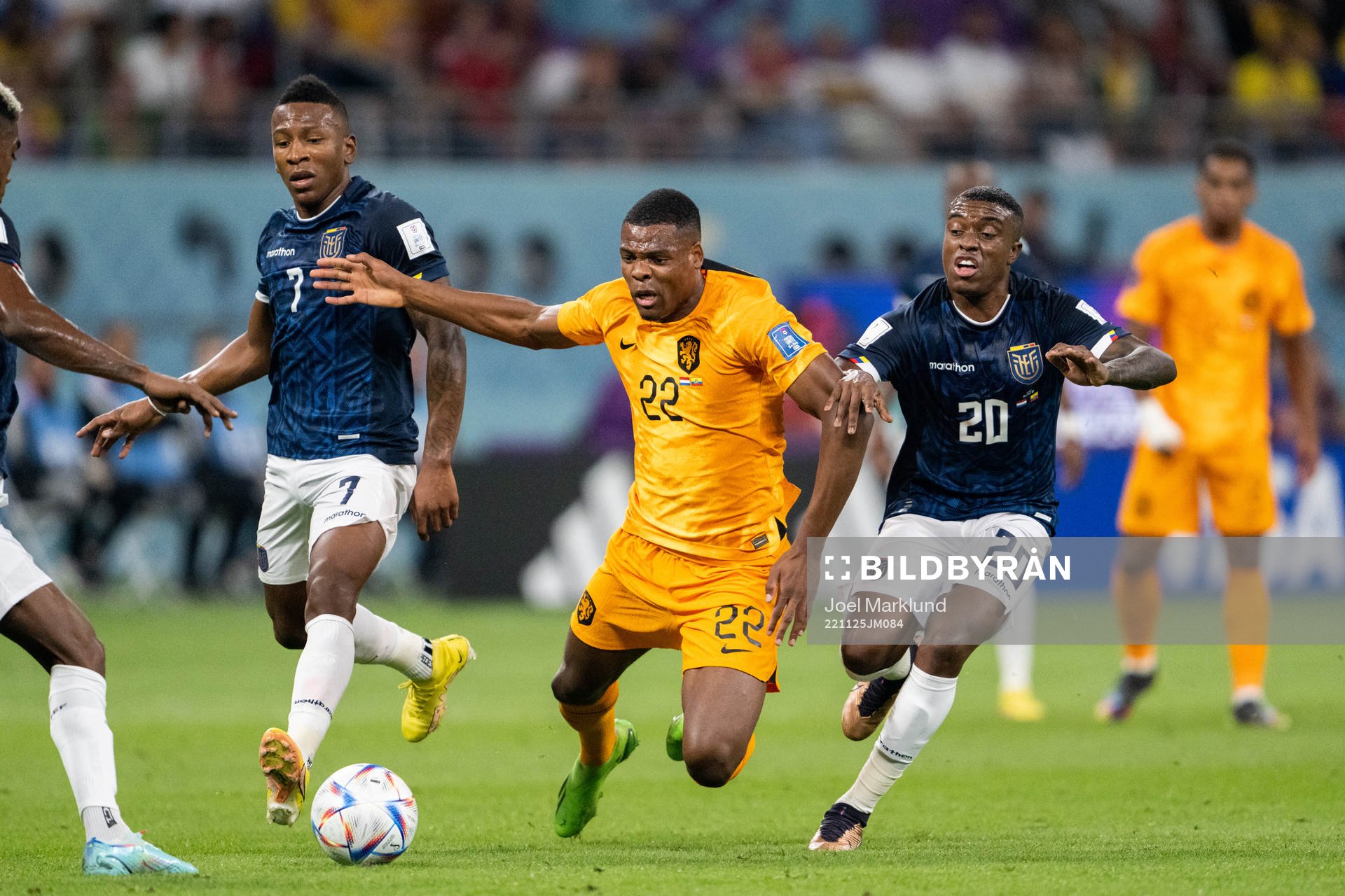 Pervis Estupinan and Jhegson Mendez of Ecuador against
