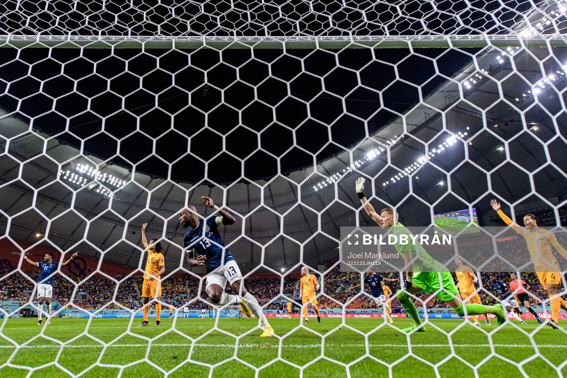 Enner Valencia of Ecuador celebrates his 1-1 goal as