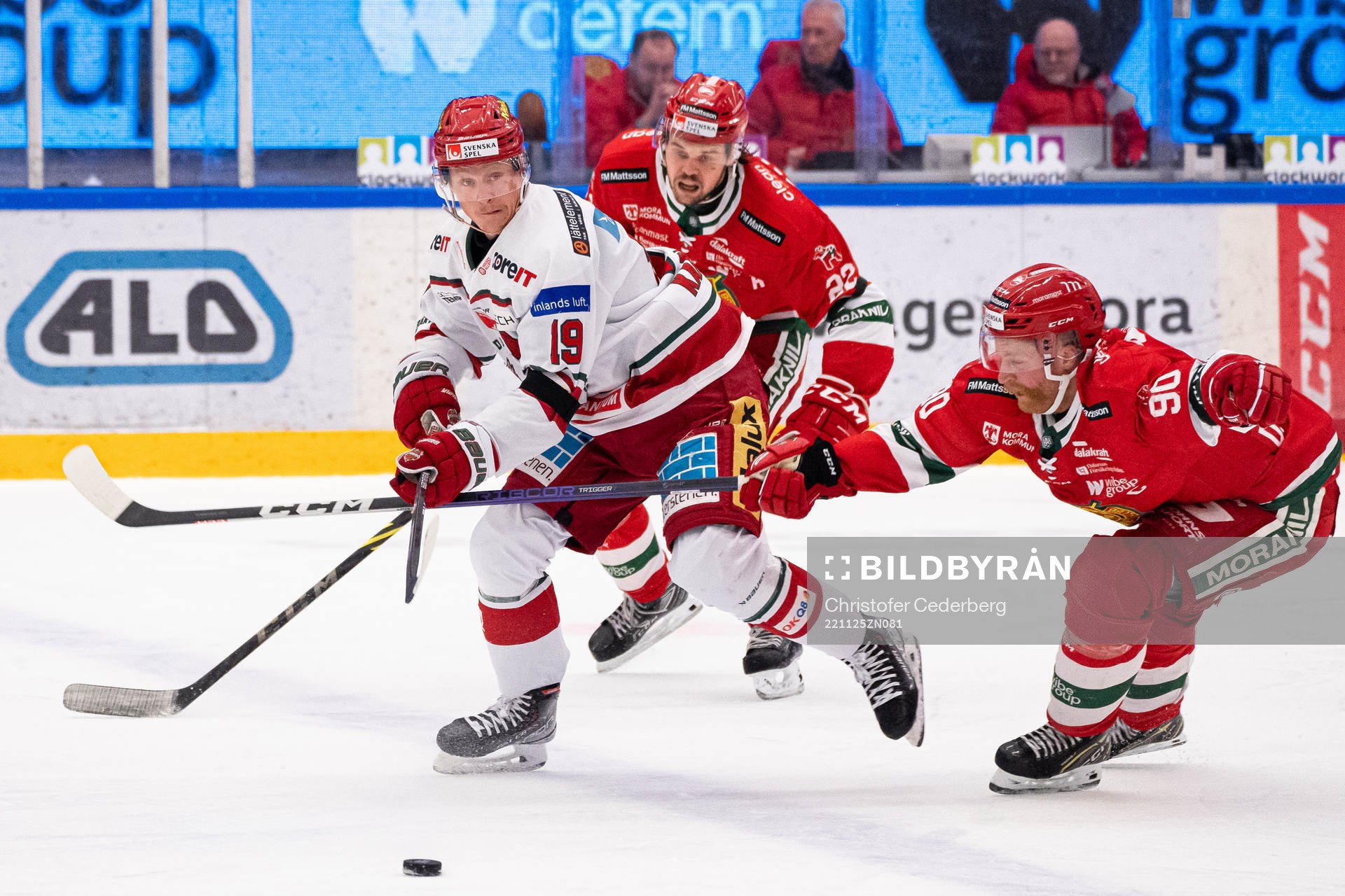 Modos Erik Karlsson mot Moras Måns Carlsson och Daniel
