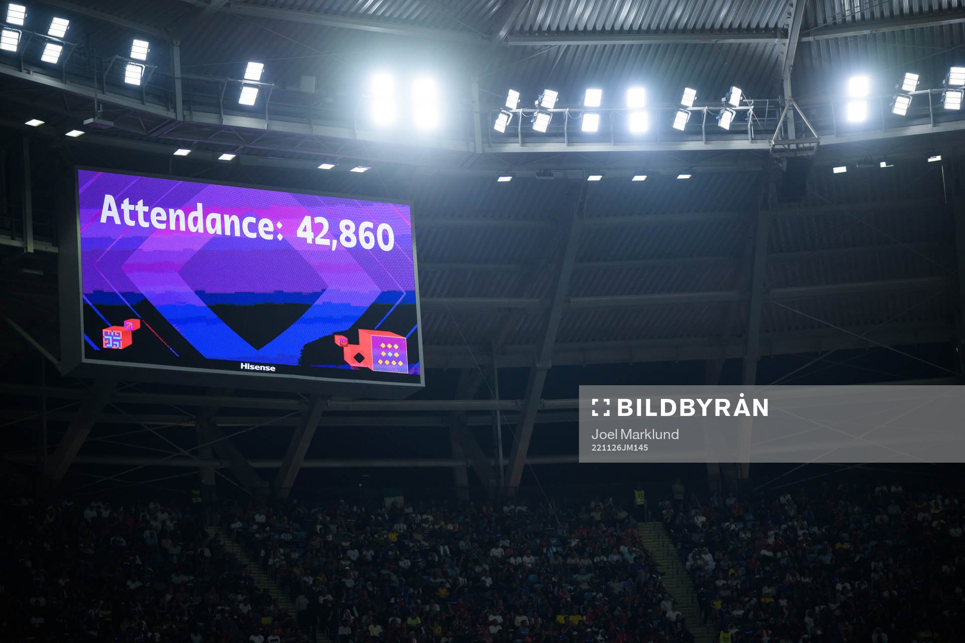 A screen showing attendance of 42860 people