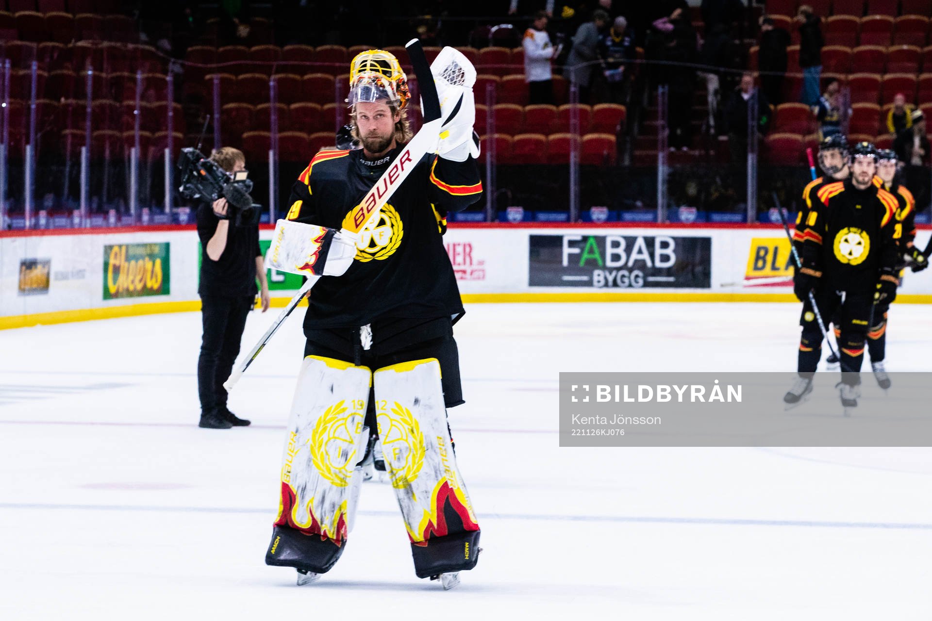 Brynäs målvakt Anders Lindbäck deppar ishockeymatchen i