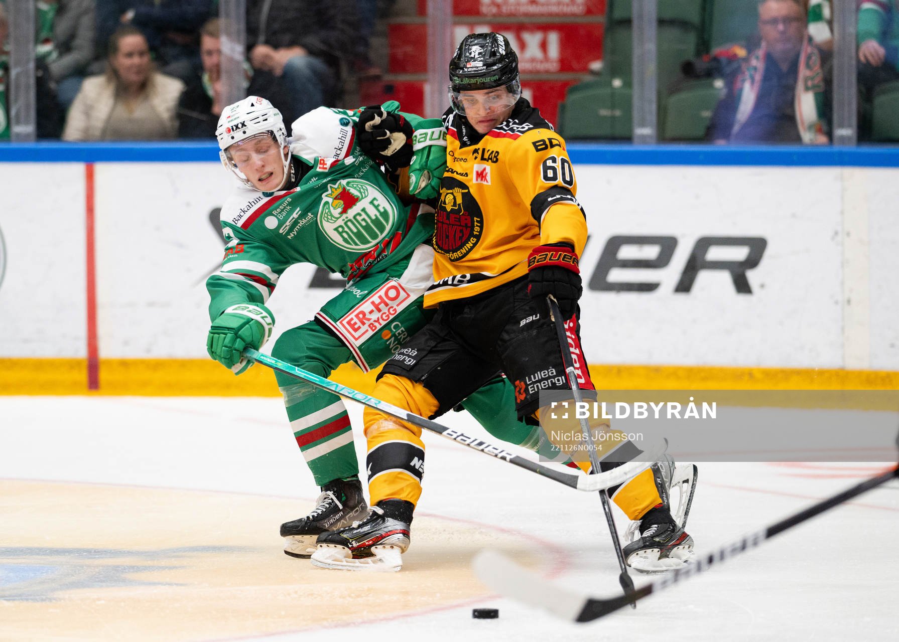 Rögles Oliver Tärnström och Luleås Julius Honka