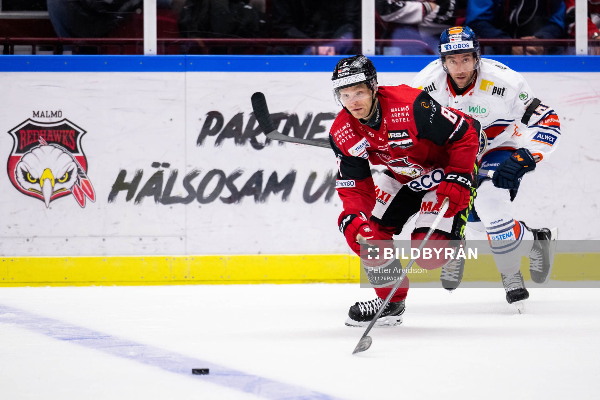 Malmö Redhawks Johan Olofsson och Växjös Amil Krupic