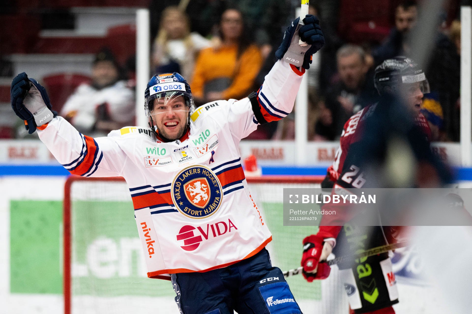 Växjös Robert Rosén jublar