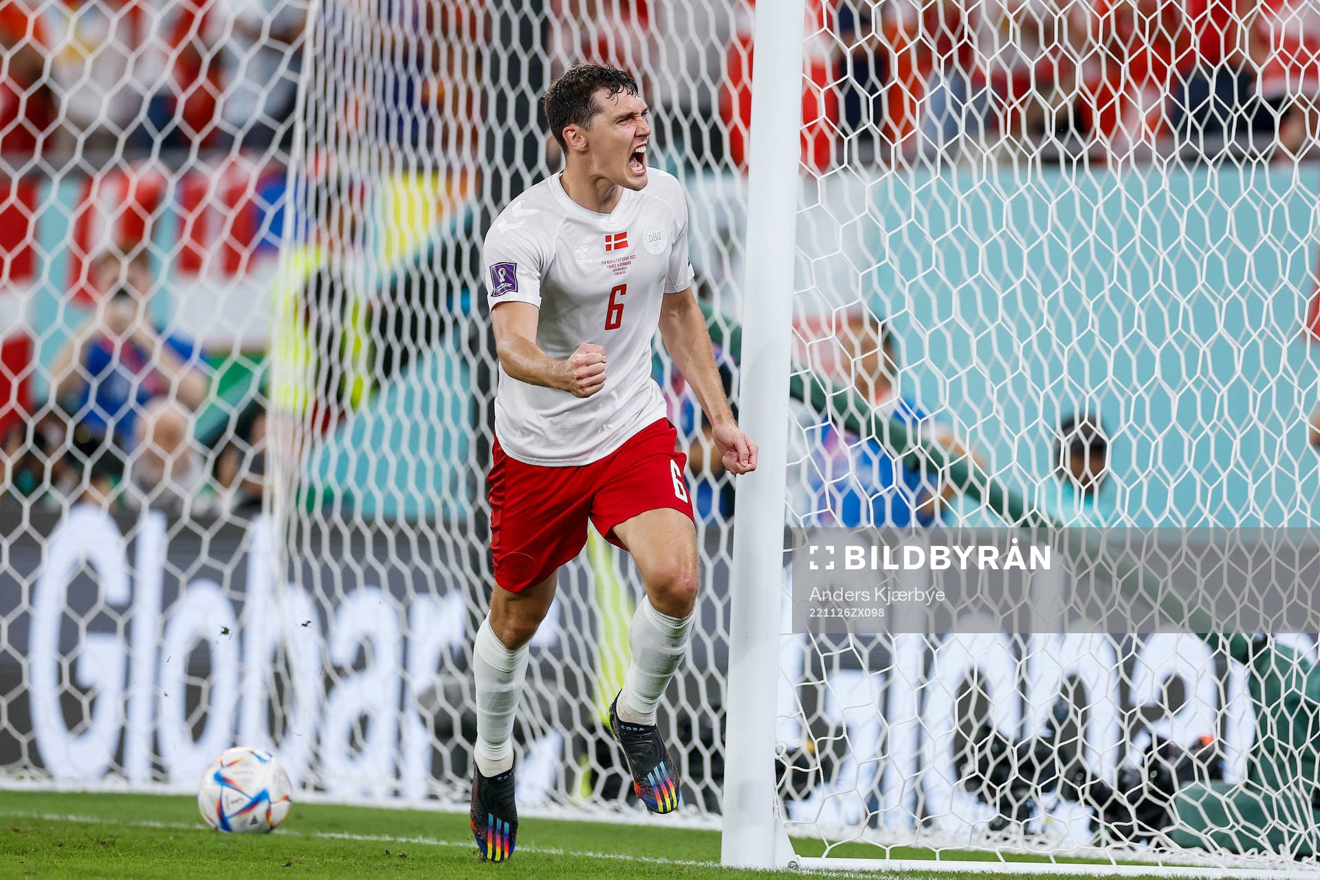 [DK=20221126: Andreas Christensen, Danmark, jubler