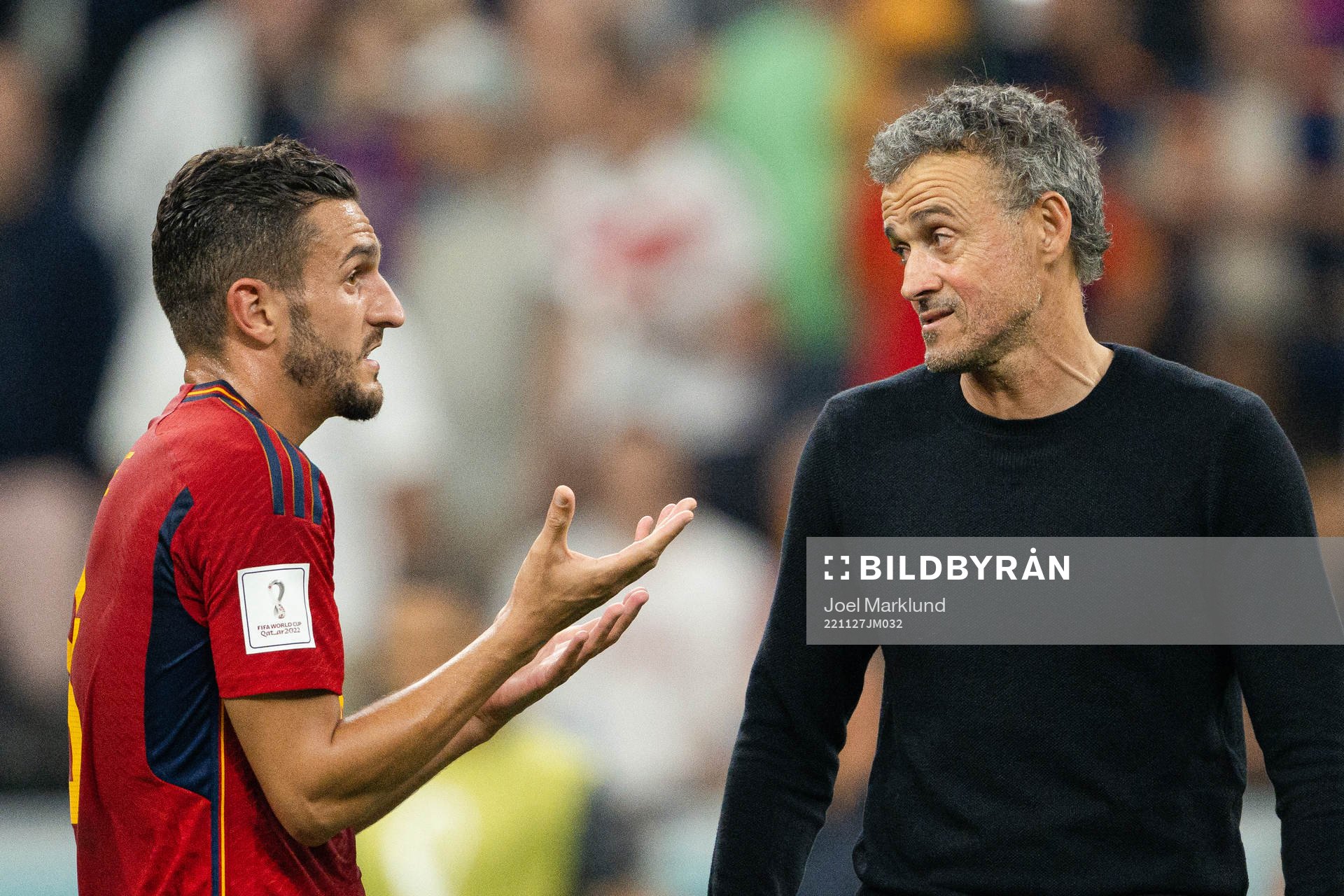 Koke and head coach Luis Enrique of Spain