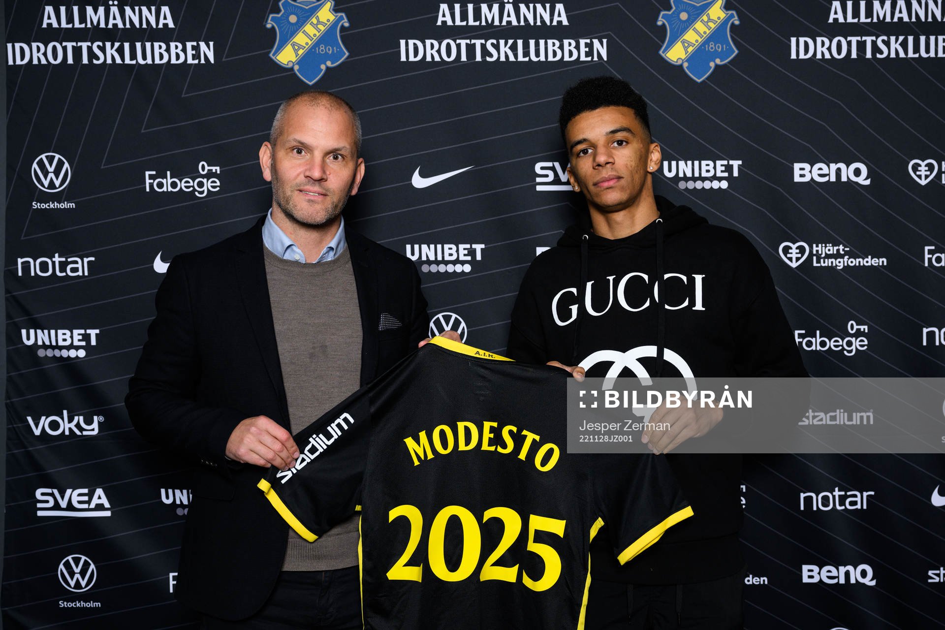 s klubbdirektör Manuel Lindberg och Rui Modesto