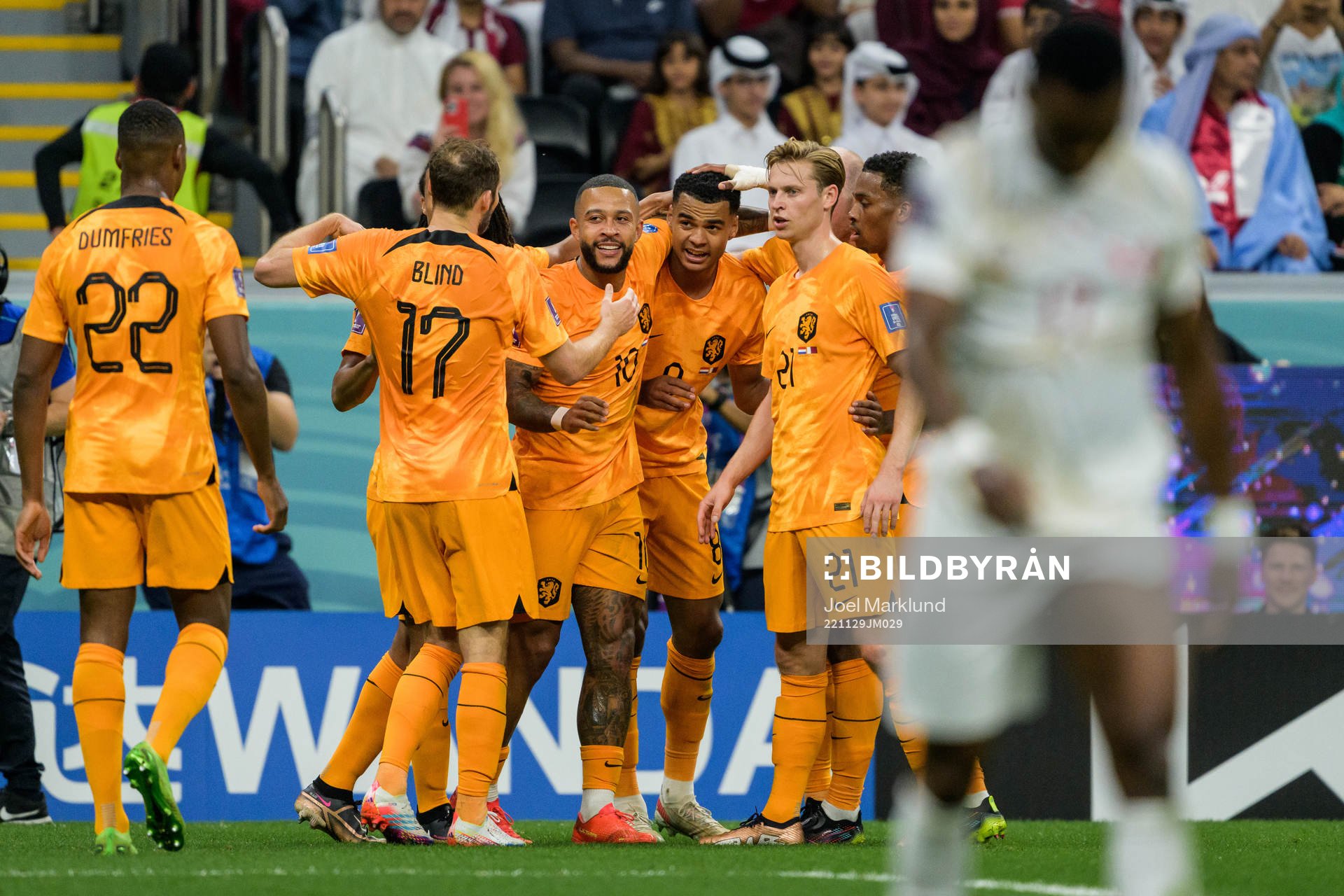 Cody Gakpo of Netherlands celebrate togehter with teammates