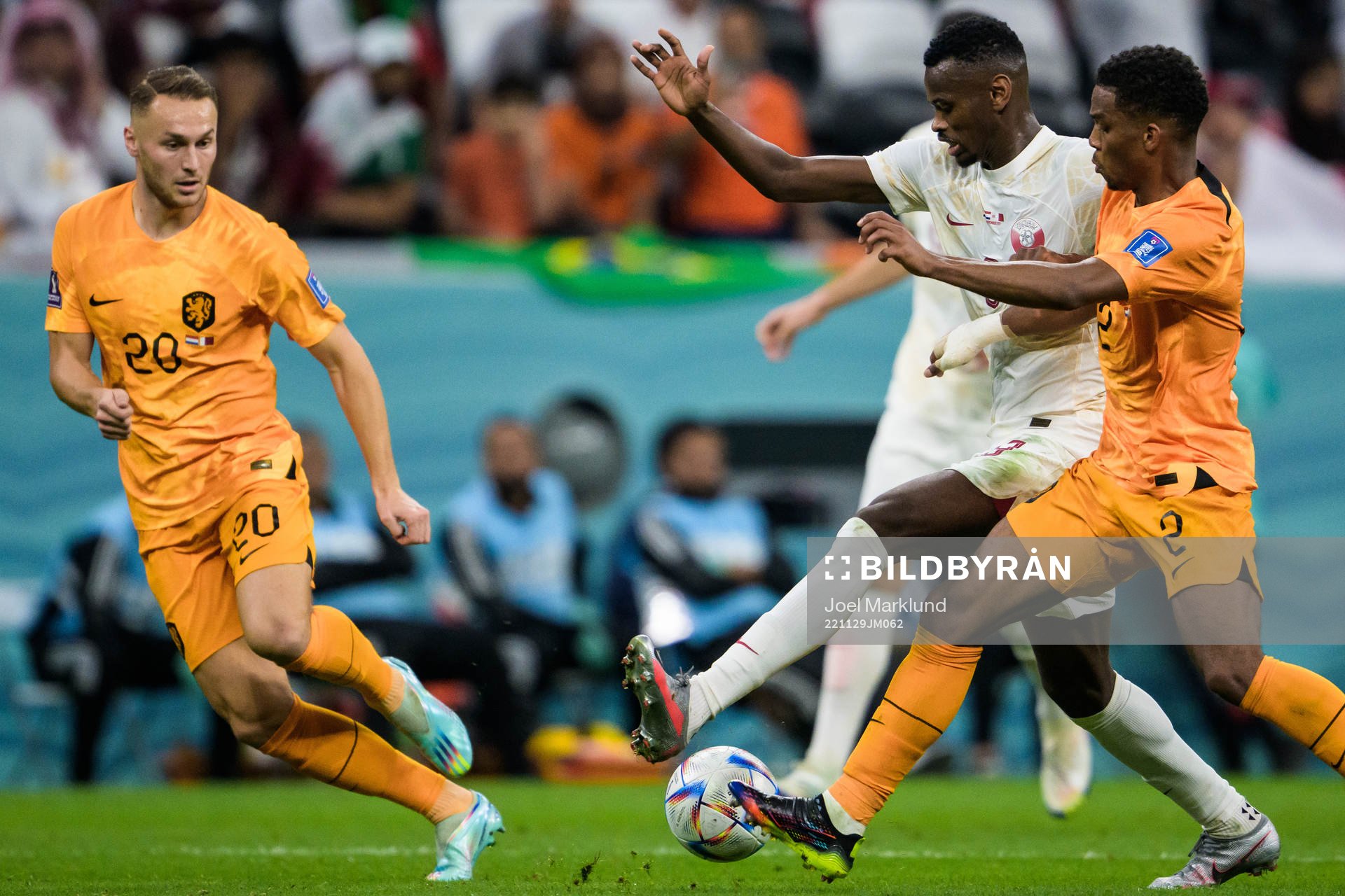 Teun Koopmeiners and Jurrien Timber of Netherlands in