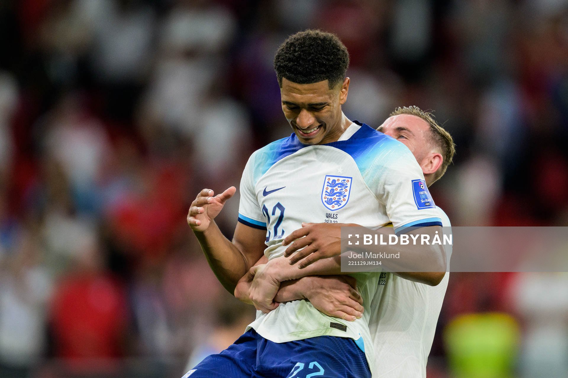 Jude Bellinghamand Jordan Henderson of England