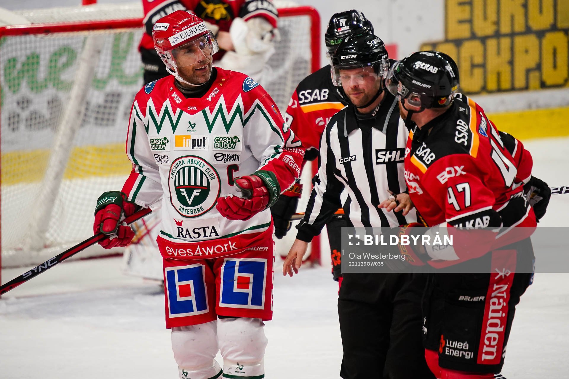 Frölundas Joel Lundqvist och Luleås Leo Komarov