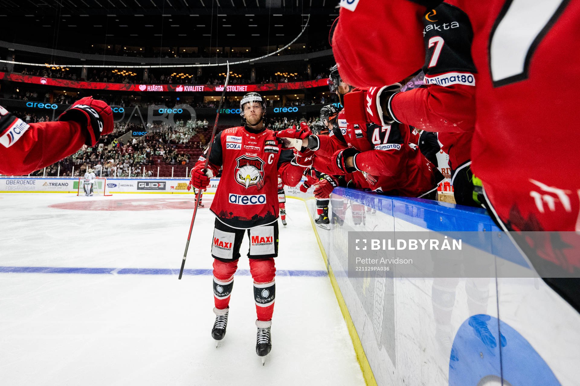Malmö Redhawks Carl Söderberg jublar