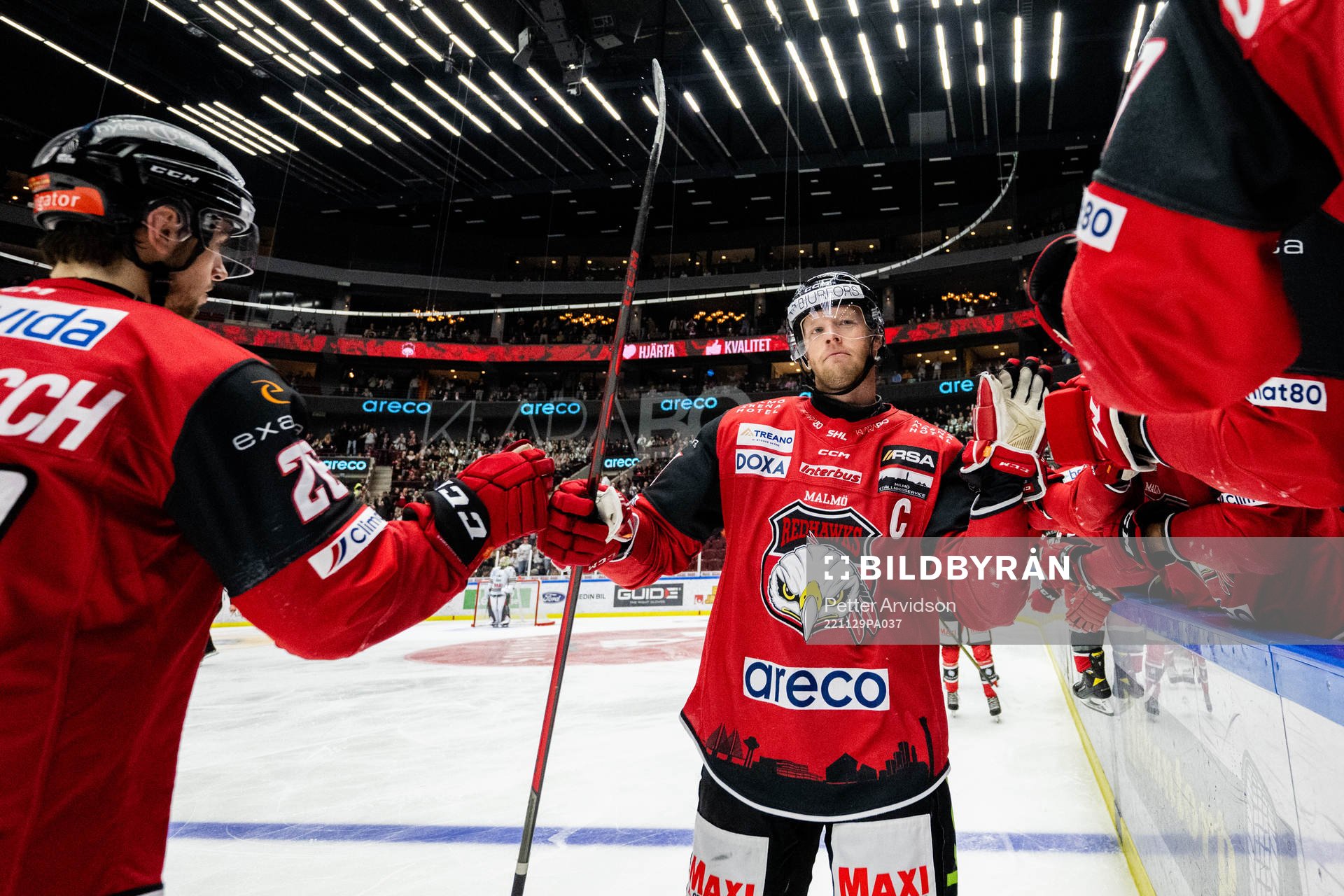 Malmö Redhawks Carl Söderberg jublar