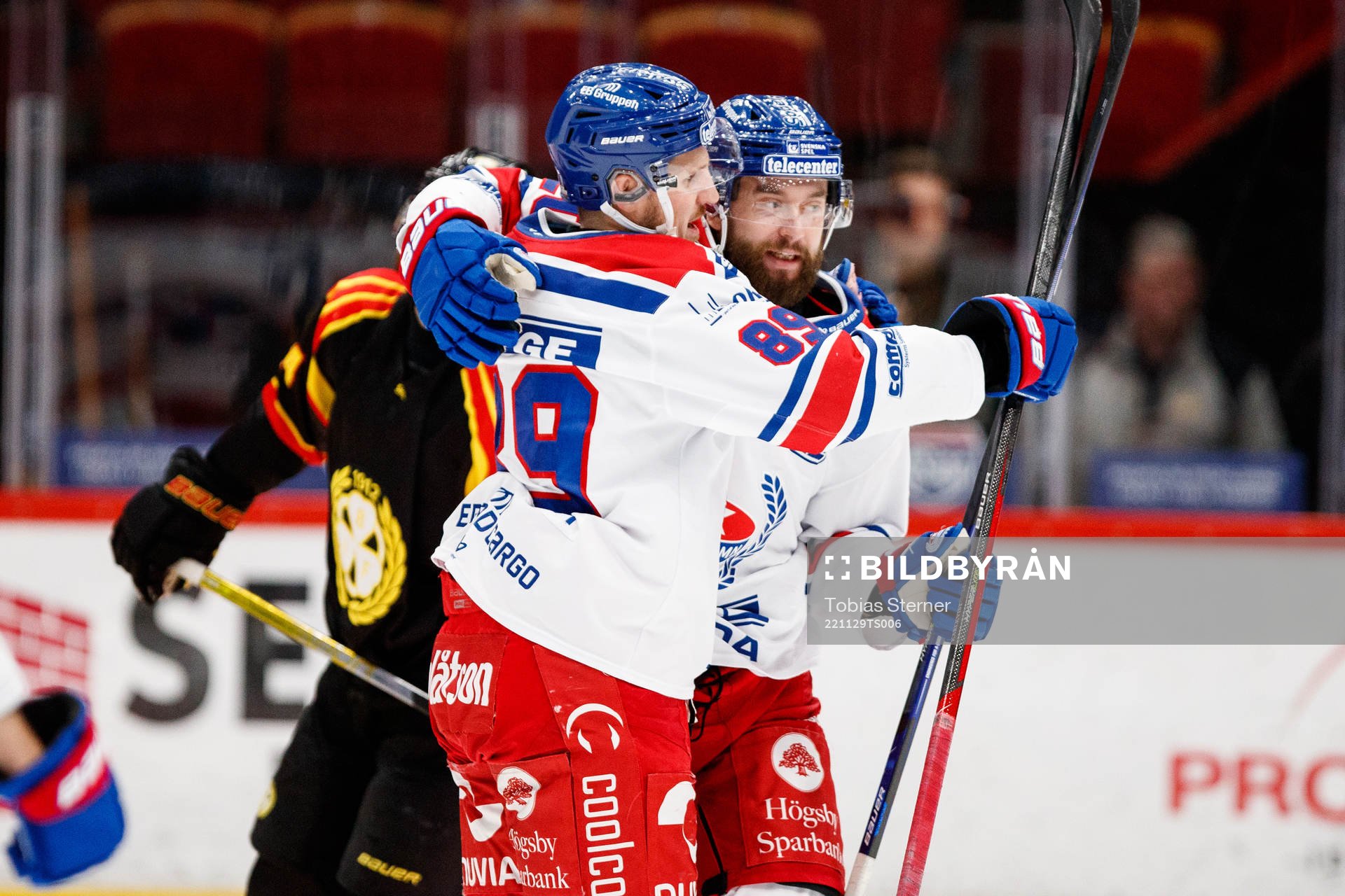Oskarshamns Patrik Karlkvist jublar