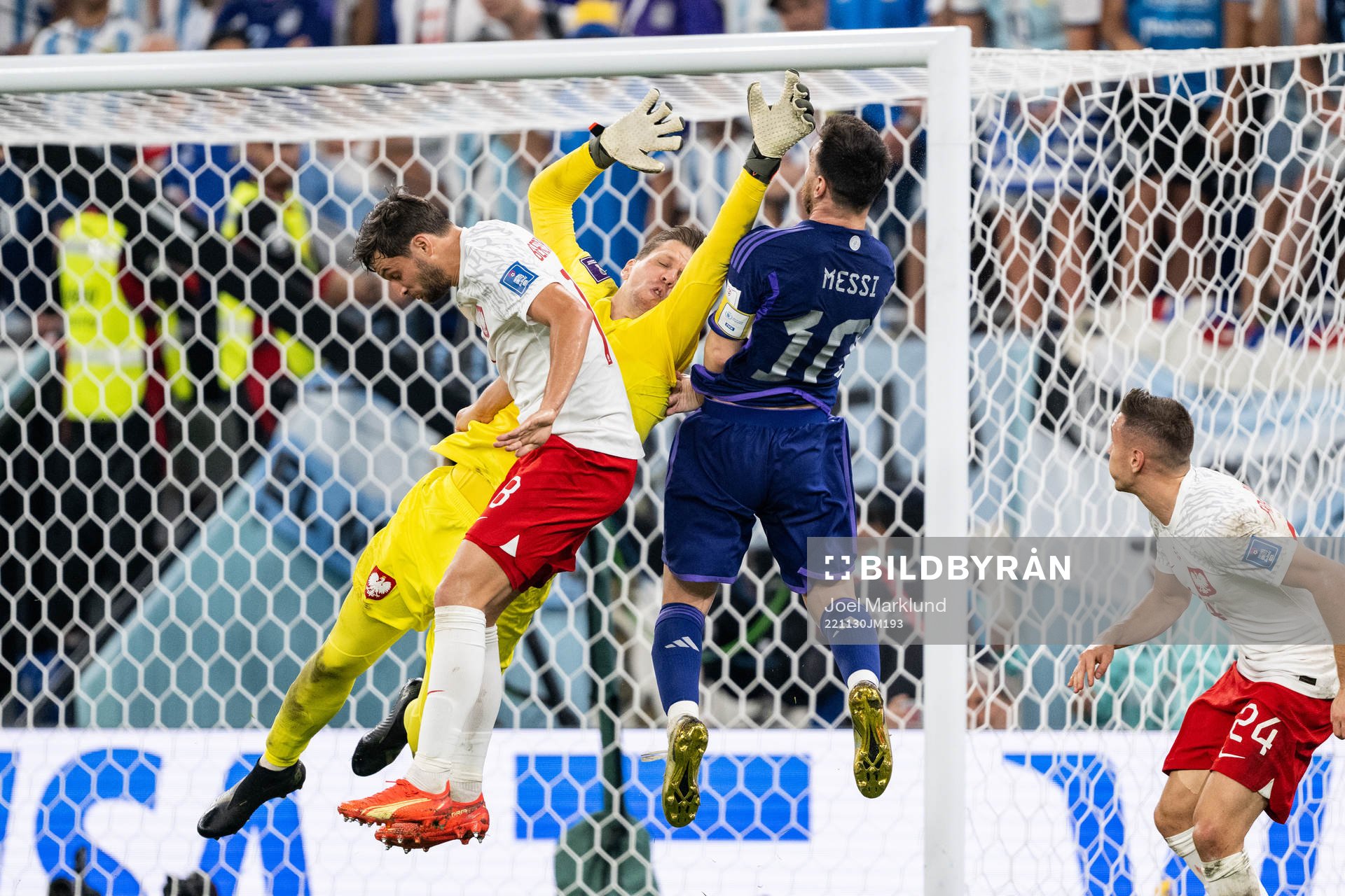 Goalkeeper Wojciech Szczesny of Poland in a situation with