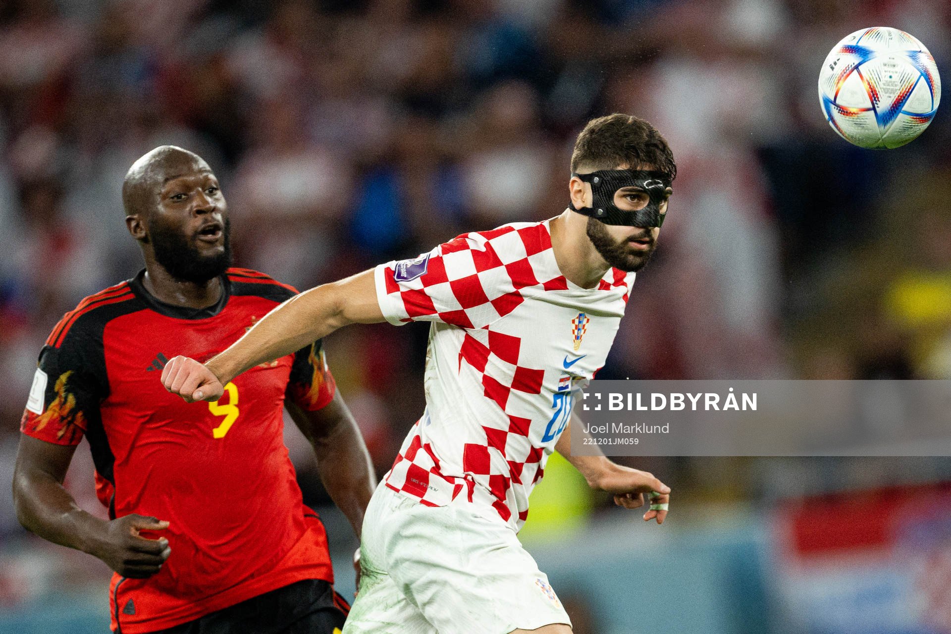 Romelu Lukaku of Belgium and Josko Gvardiol of Croatia