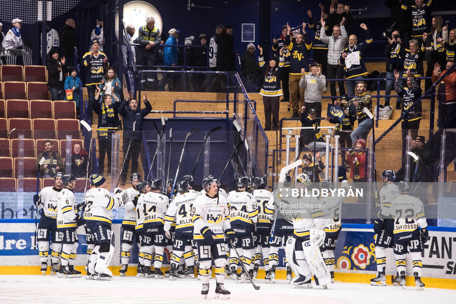 HV71s spelarna jublar